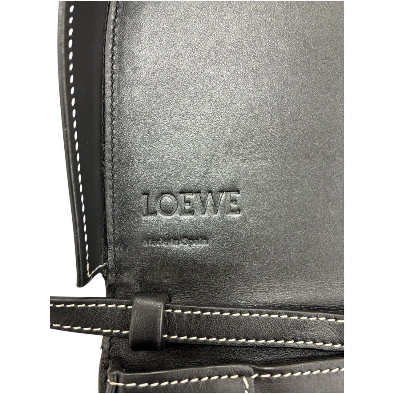 Loewe Loewe Loewe Anagram Heel Pouch Leather Shoulder Bag Leather Shoulder Bag 109.54.V01 DUTY FREE for USA Size ONE SIZE - 6 Thumbnail