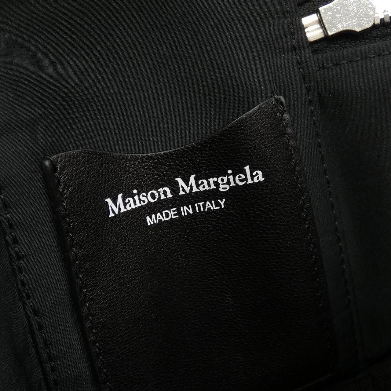 Maison Margiela Maison Margiela Maison Margiela SB2WD0091 P6434 Sheepskin Bag Leather Crossbody Bag SB2WD0091 DUTY FREE for USA Size ONE SIZE - 5 Thumbnail