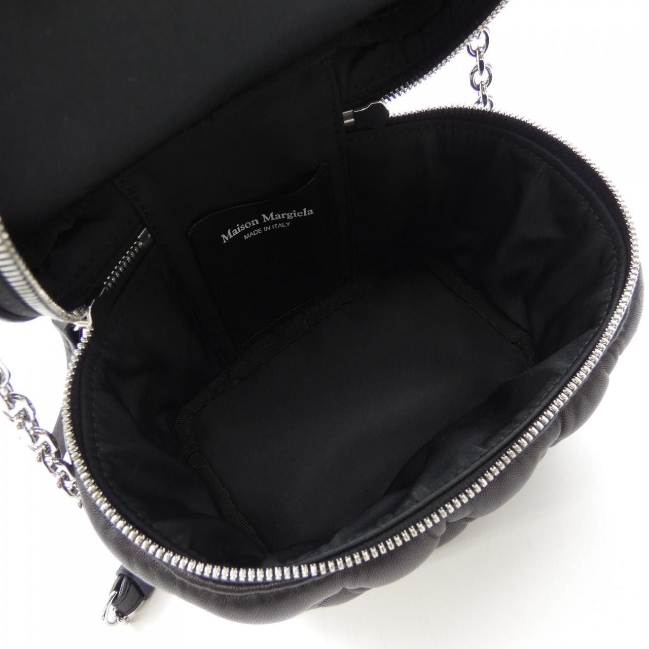 Maison Margiela Maison Margiela Maison Margiela SB2WD0091 P6434 Sheepskin Bag Leather Crossbody Bag SB2WD0091 DUTY FREE for USA Size ONE SIZE - 6 Thumbnail
