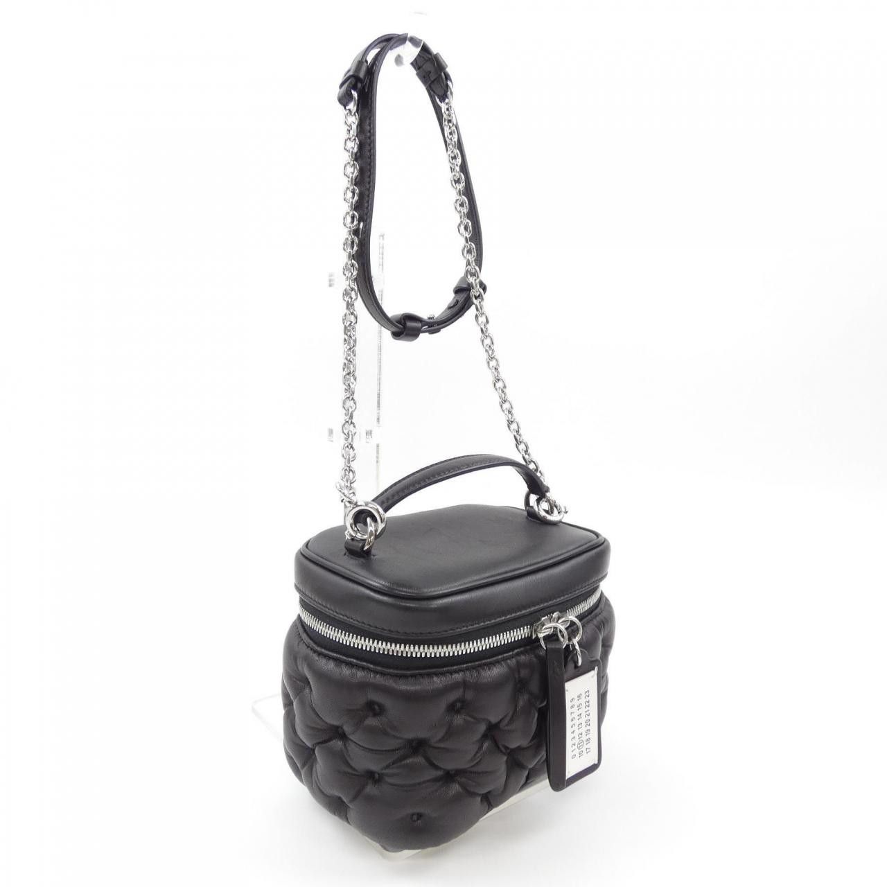 Maison Margiela Maison Margiela Maison Margiela SB2WD0091 P6434 Sheepskin Bag Leather Crossbody Bag SB2WD0091 DUTY FREE for USA Size ONE SIZE - 2 Thumbnail