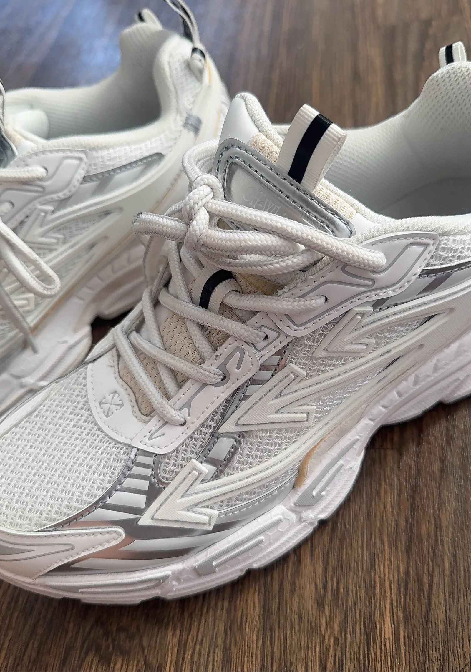 Off-White Off-White Off-White “Out Of Office” Sneakers Size US 10 / IT 40 - 2 Thumbnail