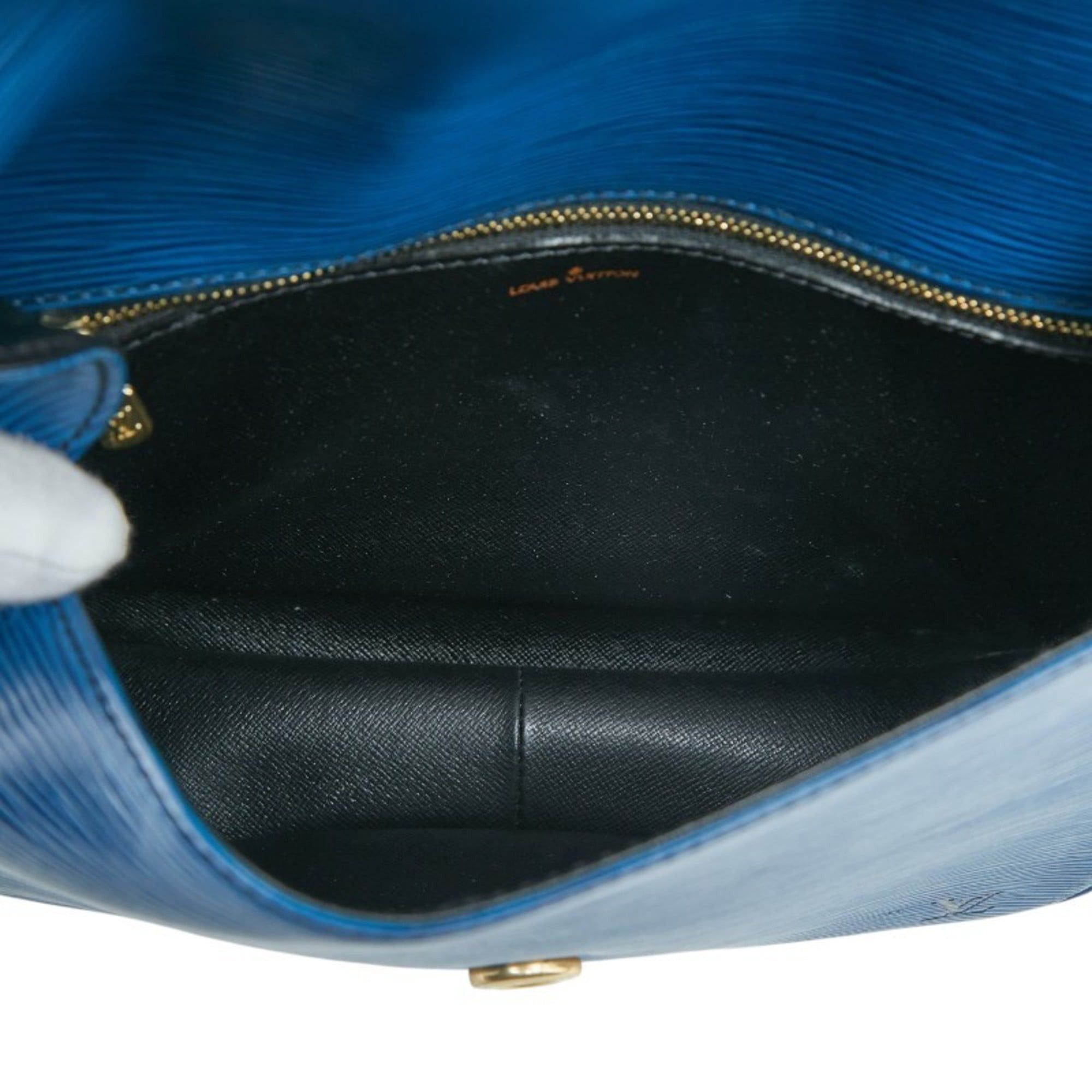 Louis Vuitton Louis Vuitton Epi Saint-Cloud Crossbody Shoulder Bag M52195 Toledo Blue Leather Women's LOUIS VUITTON Size ONE SIZE - 10 Thumbnail