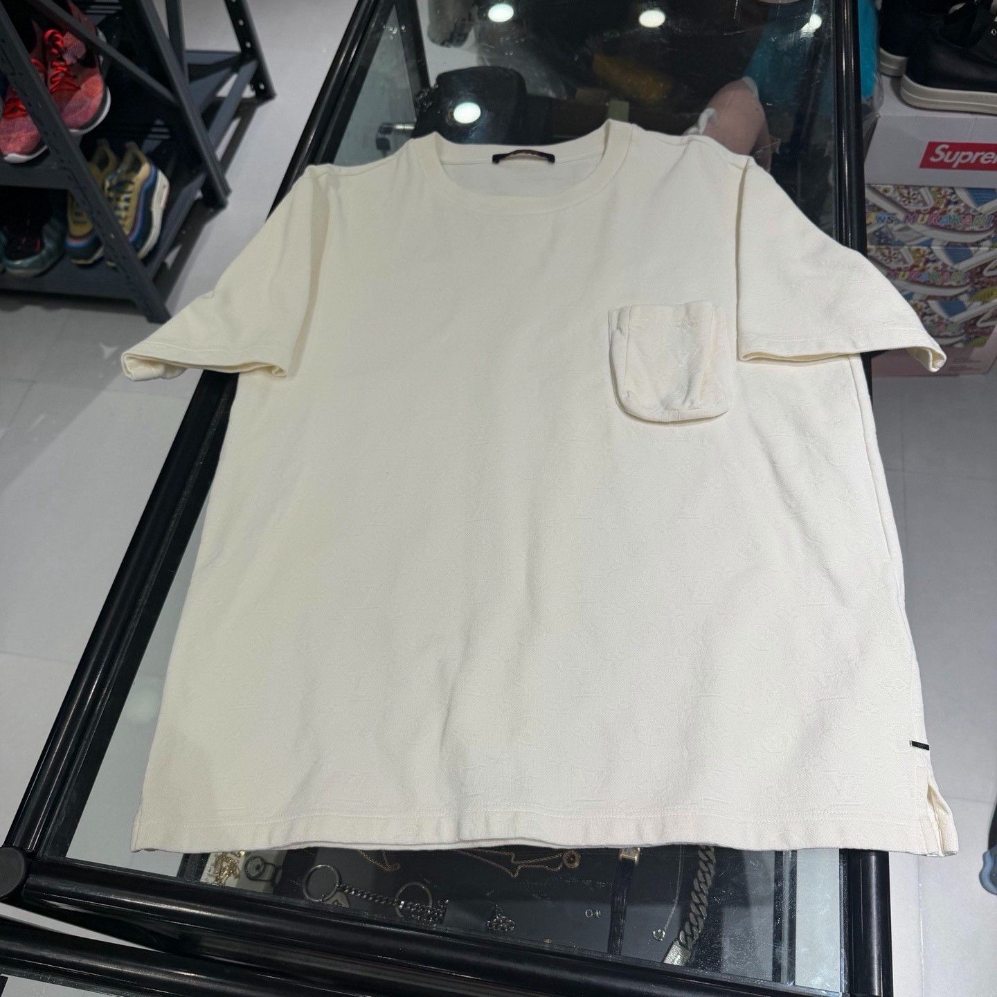 Louis Vuitton Louis Vuitton White All-Over Print Pocket Tee Size US XL / EU 56 / 4 - 5 Thumbnail