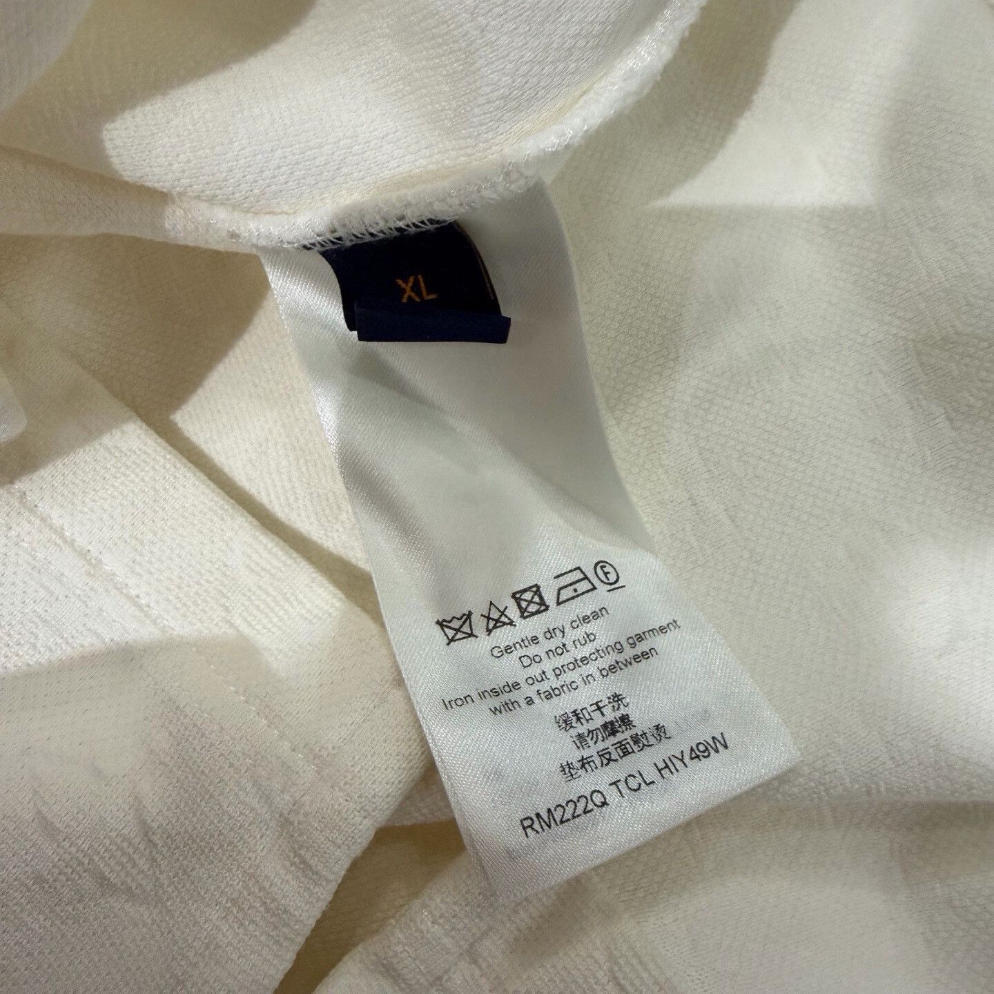 Louis Vuitton Louis Vuitton White All-Over Print Pocket Tee Size US XL / EU 56 / 4 - 4 Thumbnail
