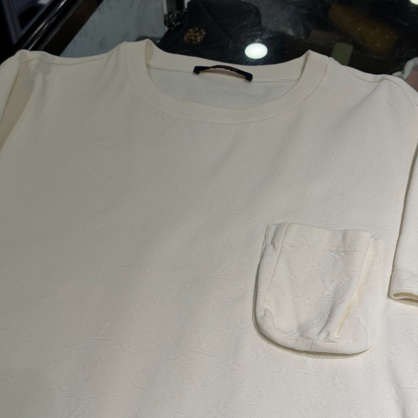 Louis Vuitton Louis Vuitton White All-Over Print Pocket Tee Size US XL / EU 56 / 4 - 6 Thumbnail