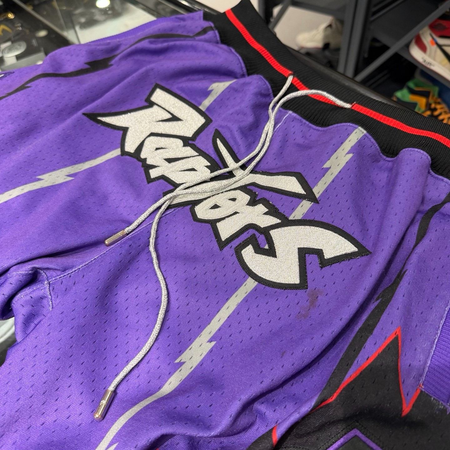 Just Don Just Don x Mitchell & Ness Raptors Shorts Size US 30 / EU 46 - 3 Thumbnail