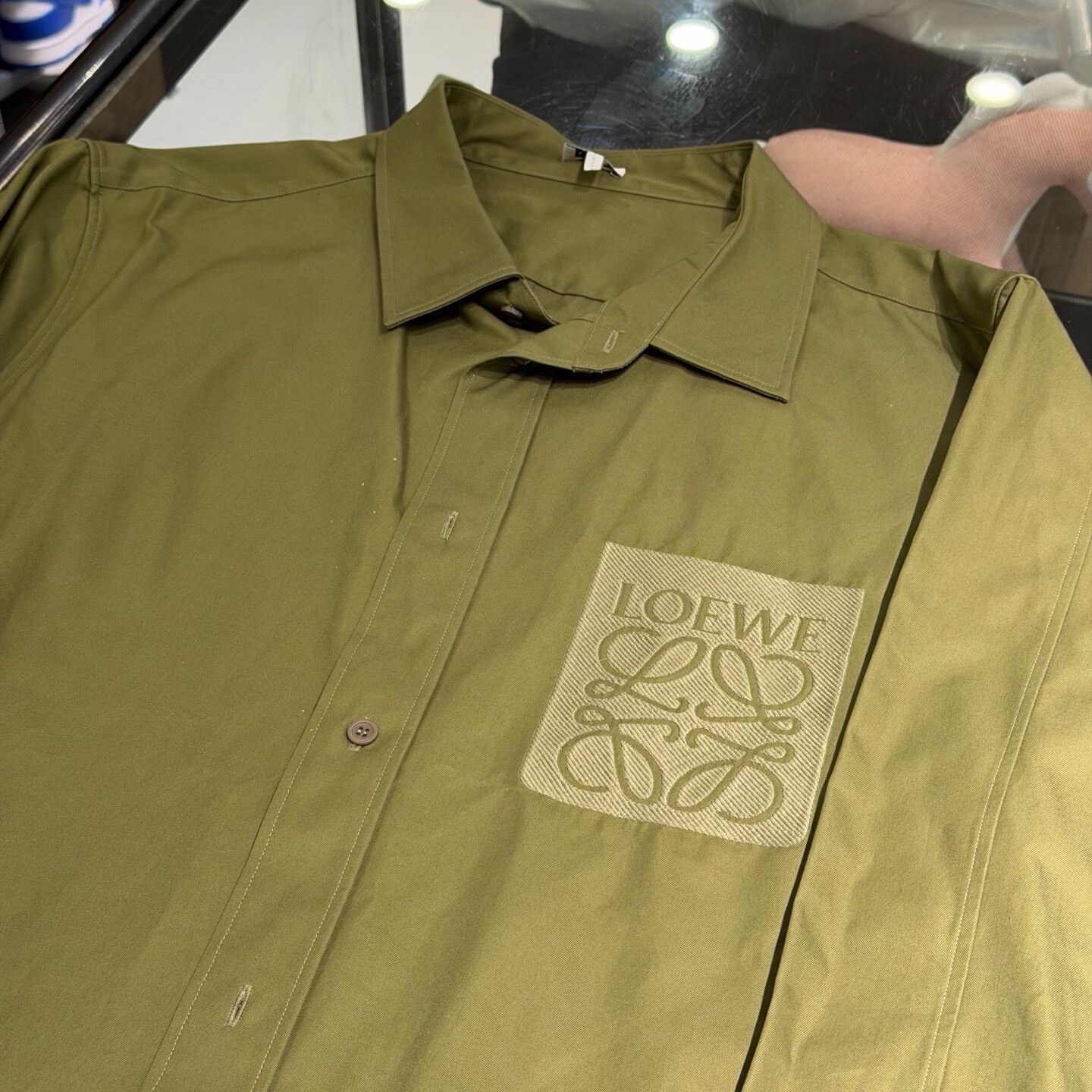 Loewe LOEWE Men's Solid Single-Breasted Casual Shirt Size US XS / EU 42 / 0 - 4 Thumbnail
