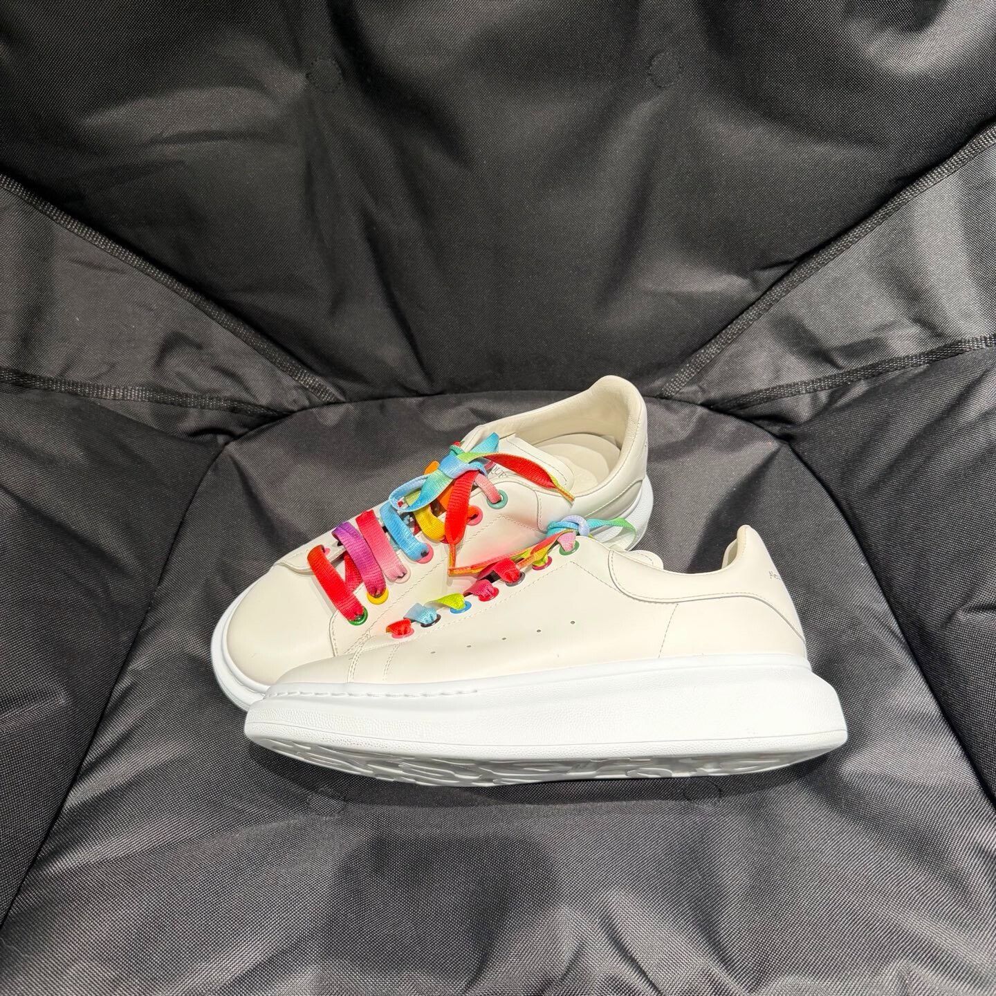 Alexander McQueen Alexander McQueen Rainbow White Shoes Size US 8.5 / EU 41-42 - 2 Thumbnail