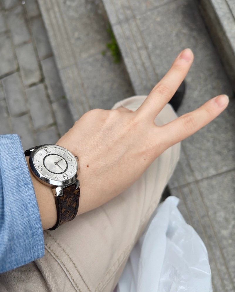 Louis Vuitton Louis Vuitton Tambour Slim Watch Size ONE SIZE - 4 Thumbnail