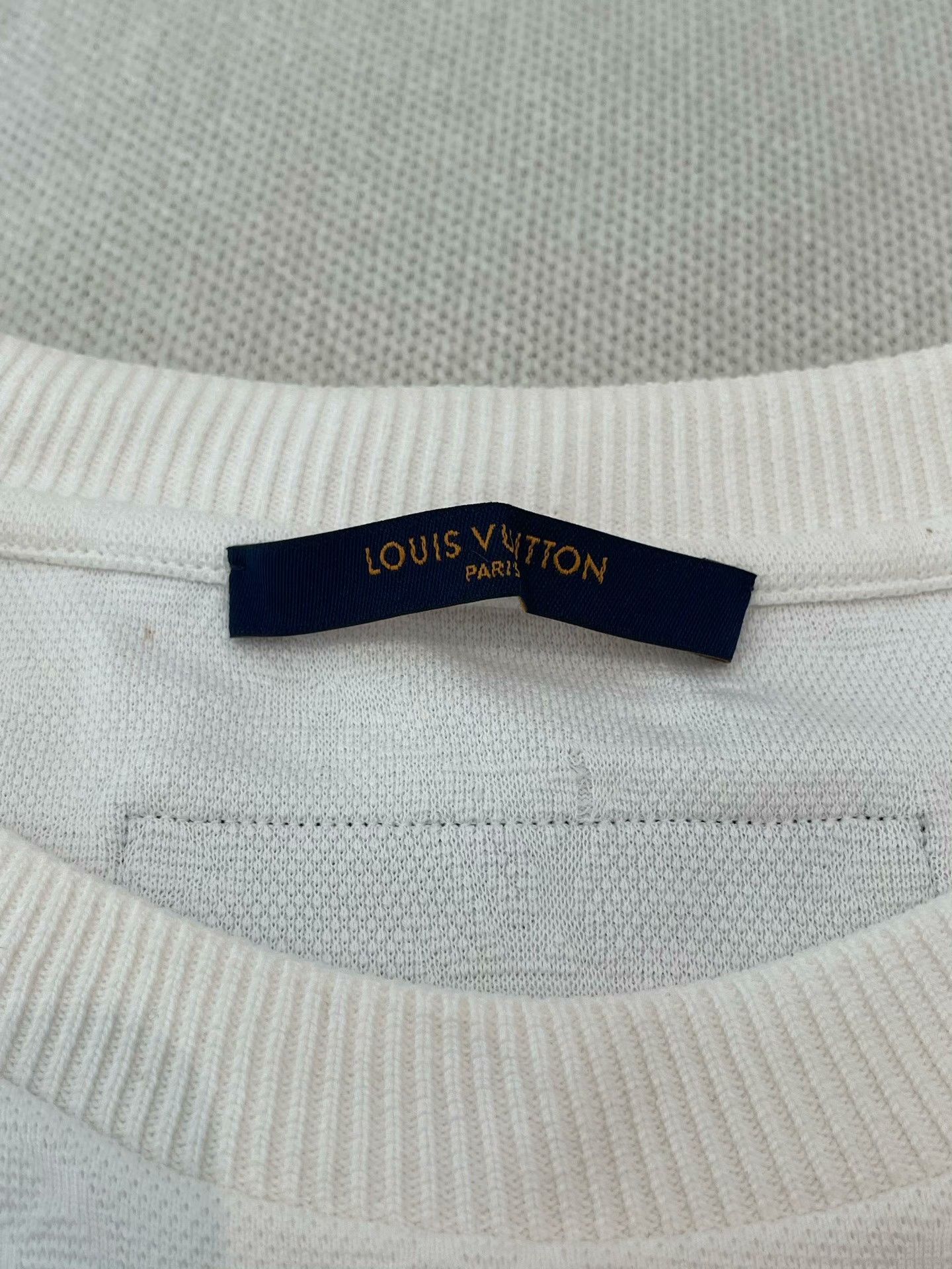Louis Vuitton LV White Logo T-Shirt with Monkey Doll Size US M / EU 48-50 / 2 - 4 Thumbnail