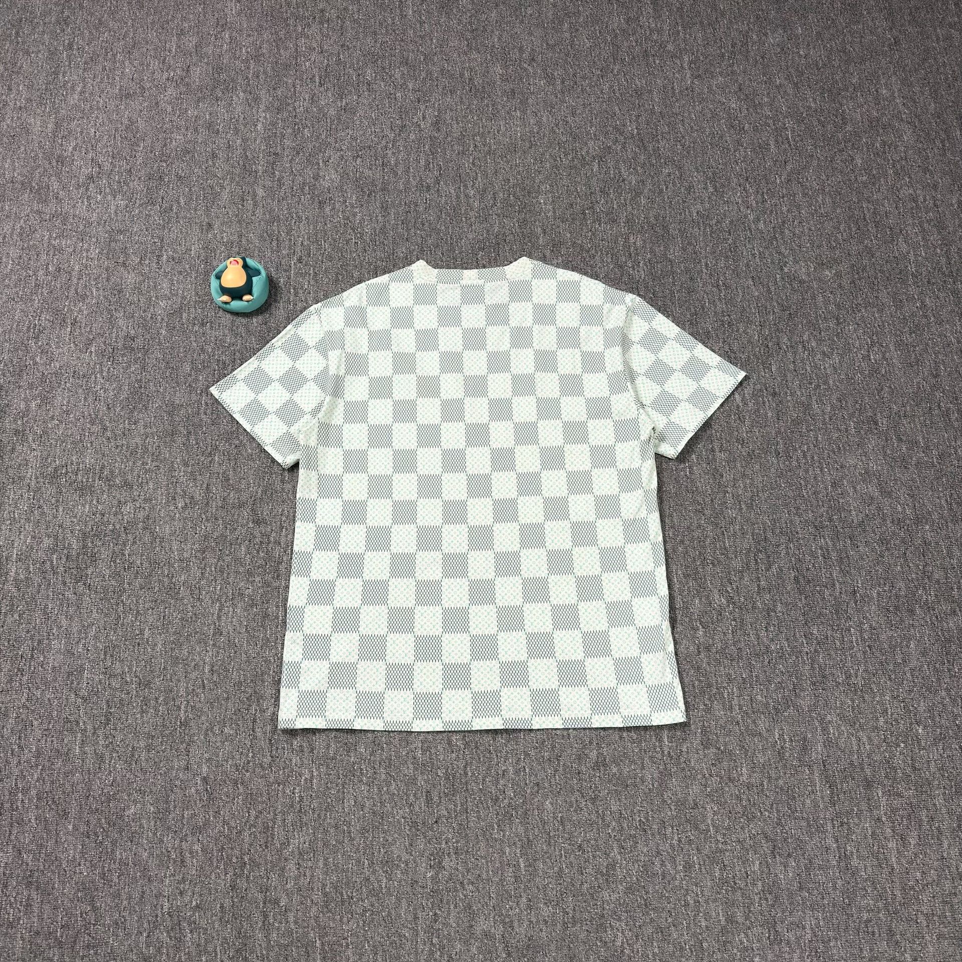 Louis Vuitton LV Pharrell Checkered Green T-Shirt Size US XL / EU 56 / 4 - 7 Thumbnail