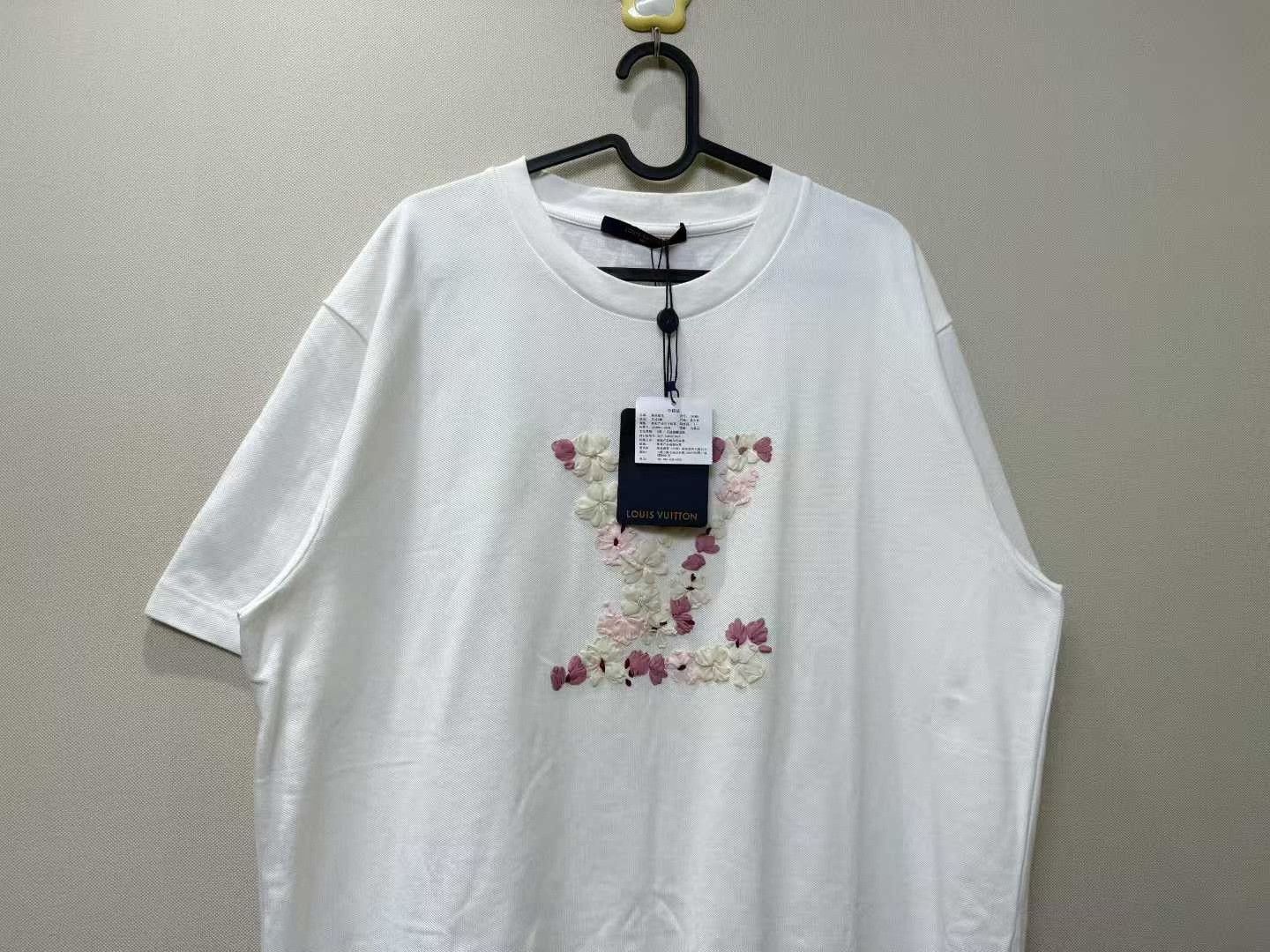 Louis Vuitton Louis Vuitton LV x Nigo White Cherry Blossom Shirt Size US XXL / EU 58 / 5 - 2 Thumbnail
