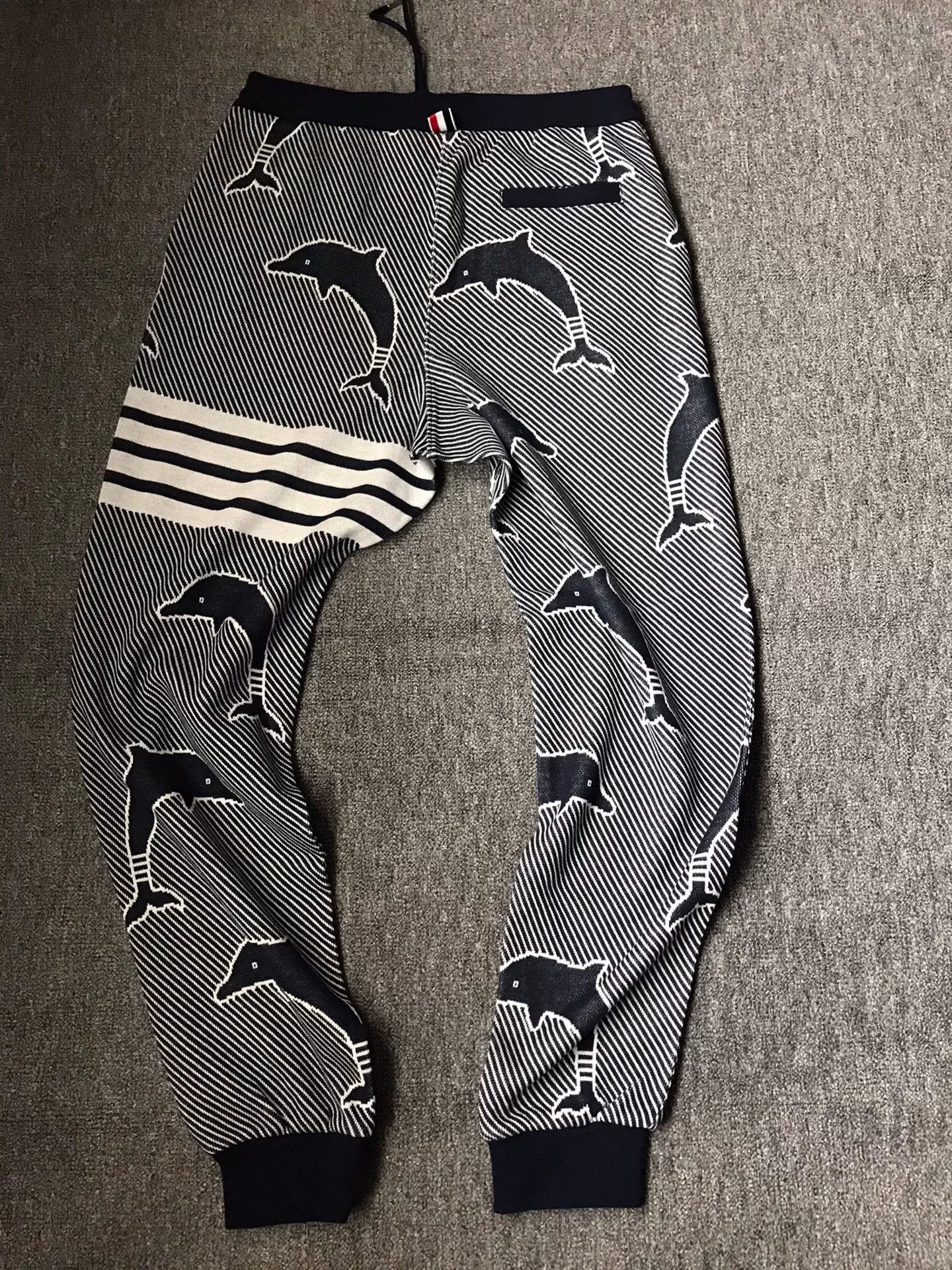 Thom Browne Thom Browne Dolphin Print Casual Pants Size US 27 - 2 Thumbnail