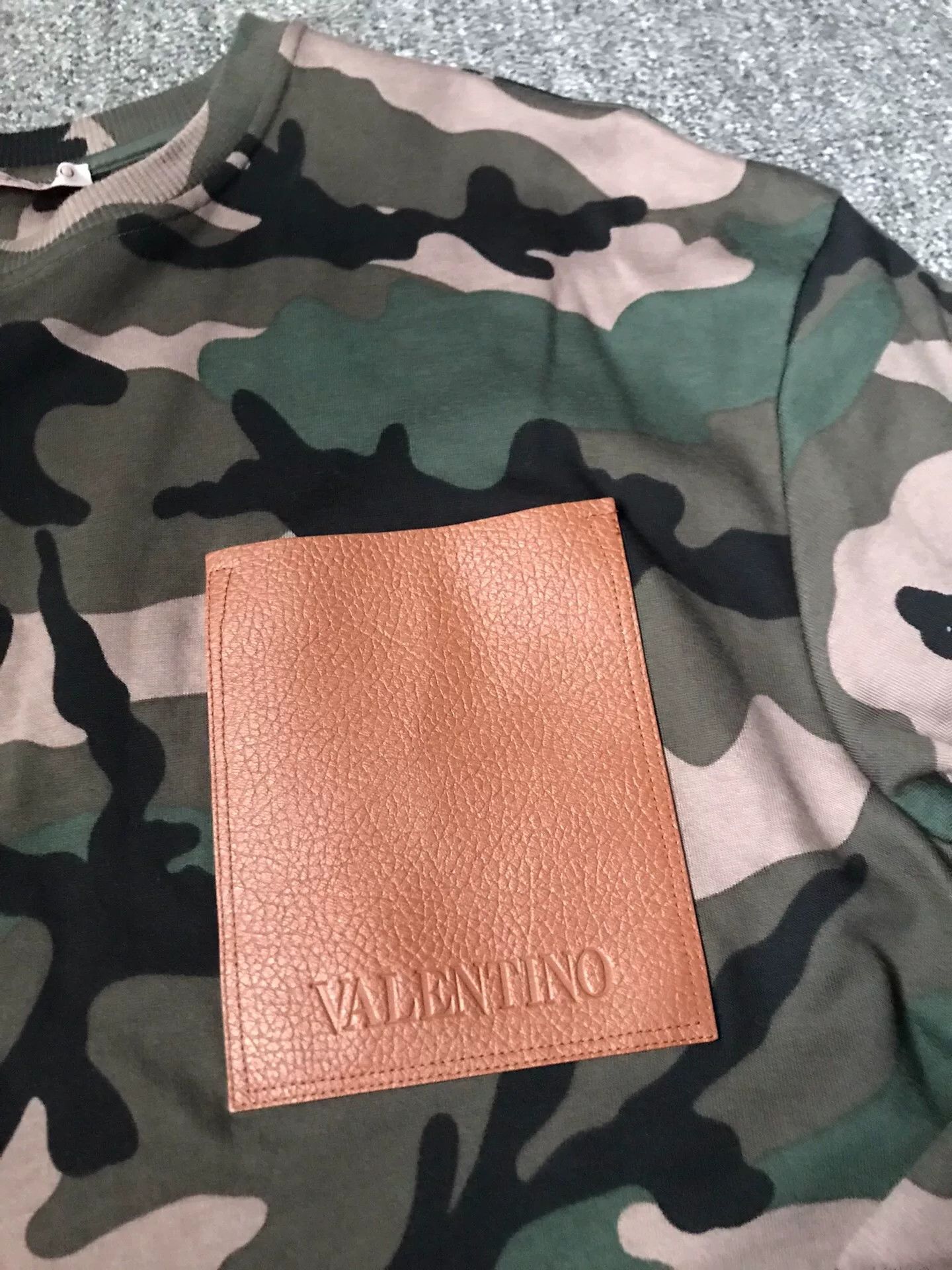 Valentino Valentino Camouflage Leather Pocket Sweatshirt Size US S / EU 44-46 / 1 - 5 Thumbnail