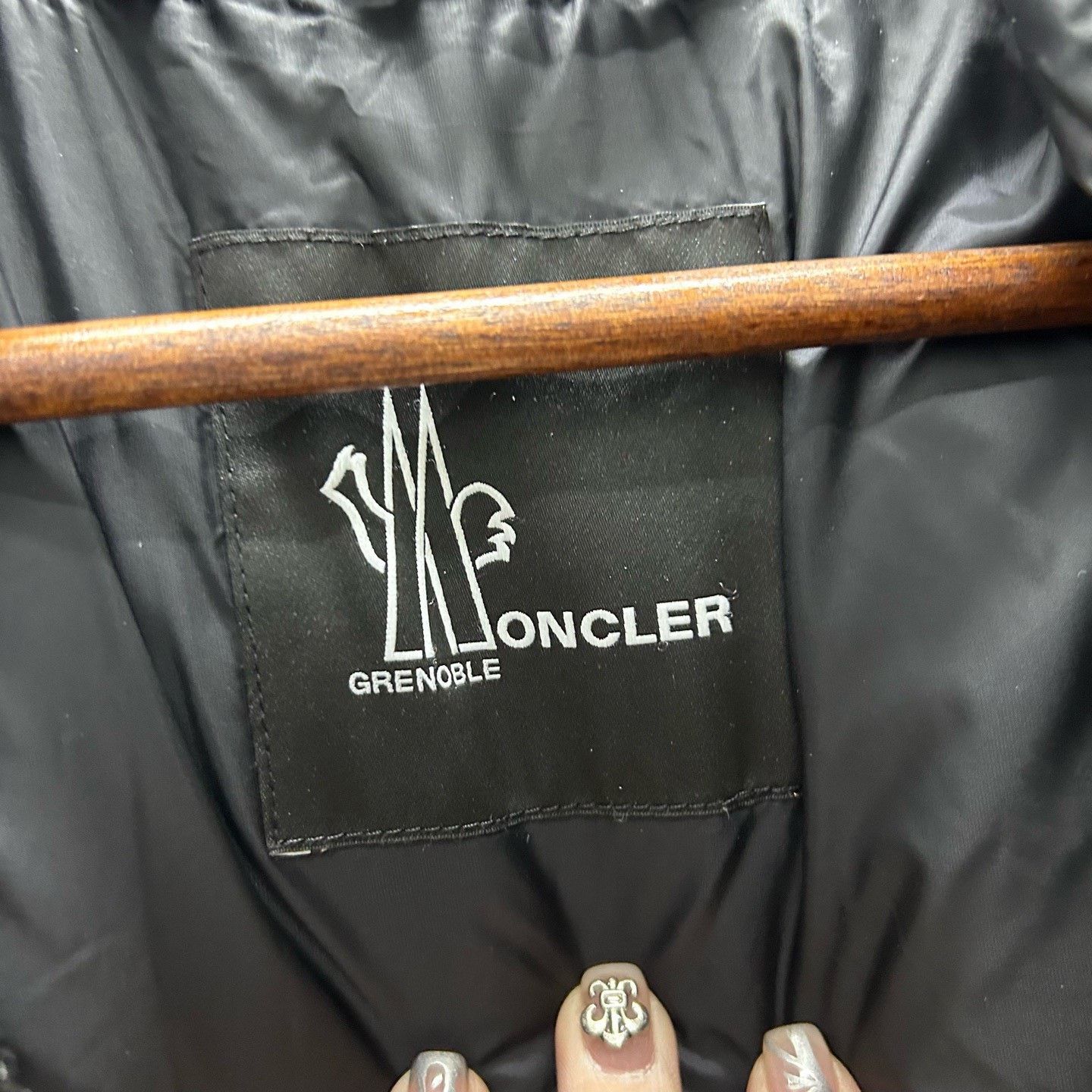 Moncler Moncler Fenis Black Waxed Leather Ski Puffer Size M / US 6-8 / IT 42-44 - 3 Thumbnail