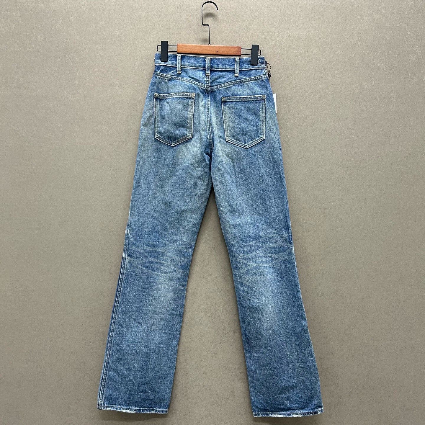 Celine Celine Gold Triomphe Button Blue Jeans Size 27" / US 4 / IT 40 - 2 Thumbnail