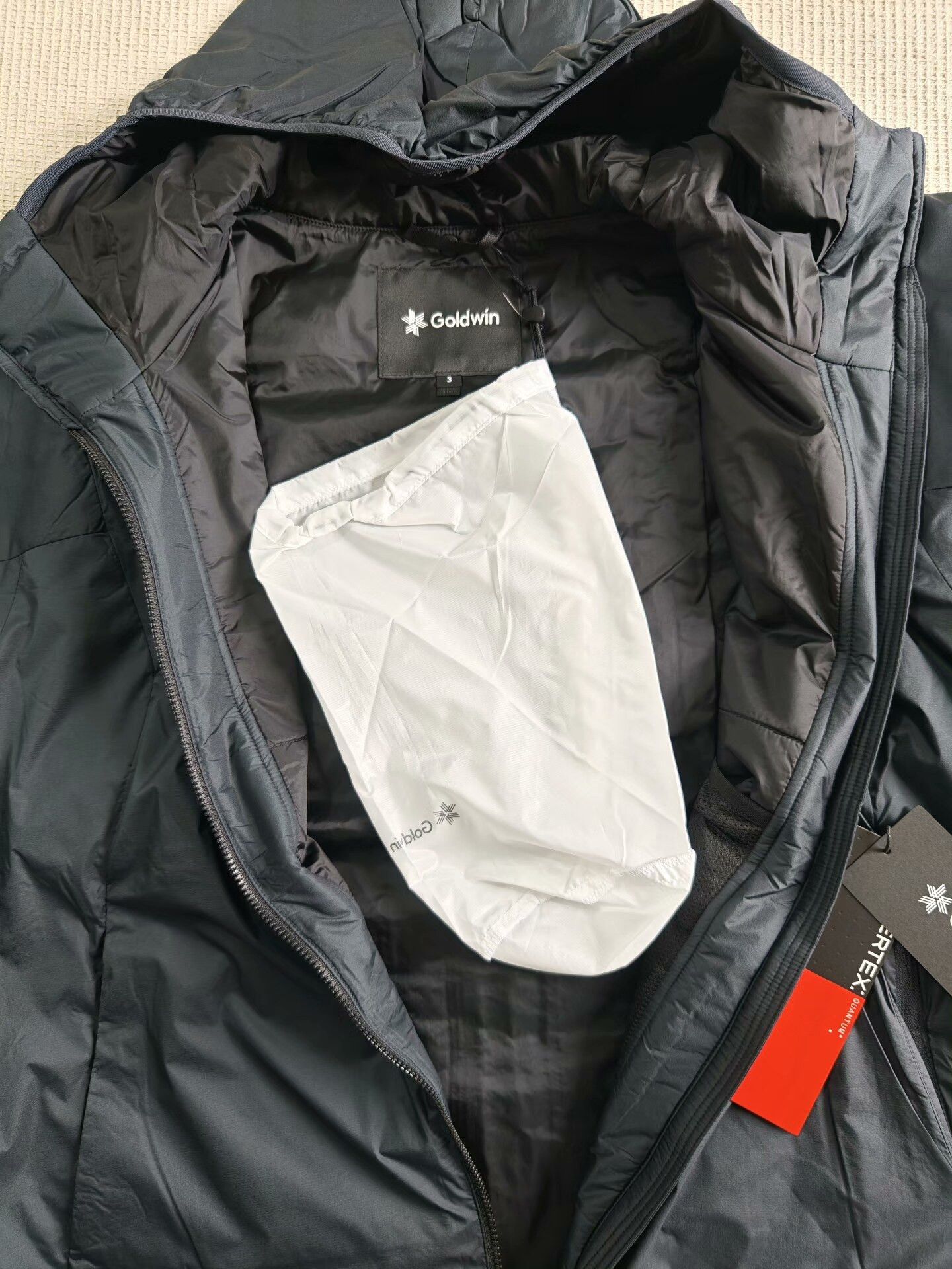 Goldwin Goldwin Pertex Quantum Padded Hooded Jacket Size US L / EU 52-54 / 3 - 5 Thumbnail