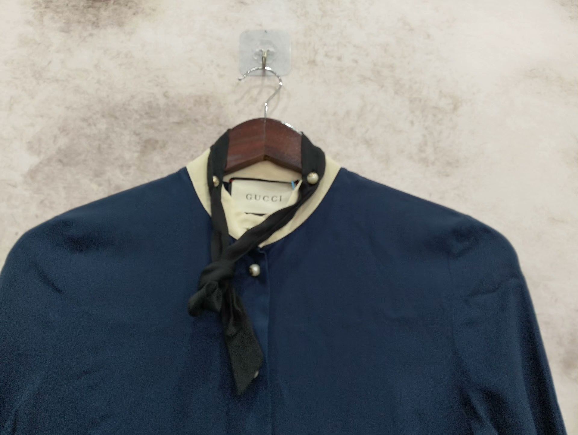 Gucci Gucci Blue Button-Up Shirt Size S / US 4 / IT 40 - 3 Thumbnail
