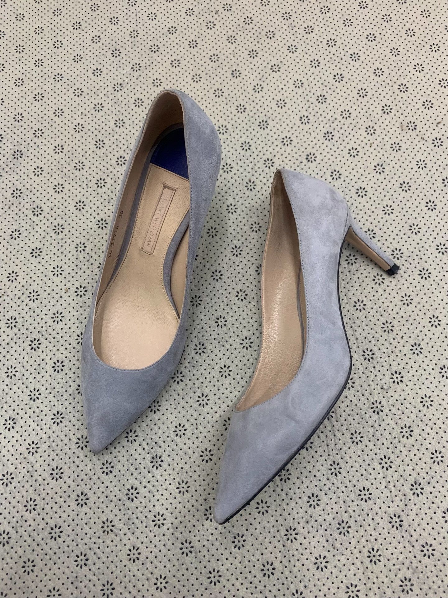Stuart Weitzman Stuart Weitzman Blue-Purple Suede Heels Size US 5 / IT 35 - 2 Thumbnail