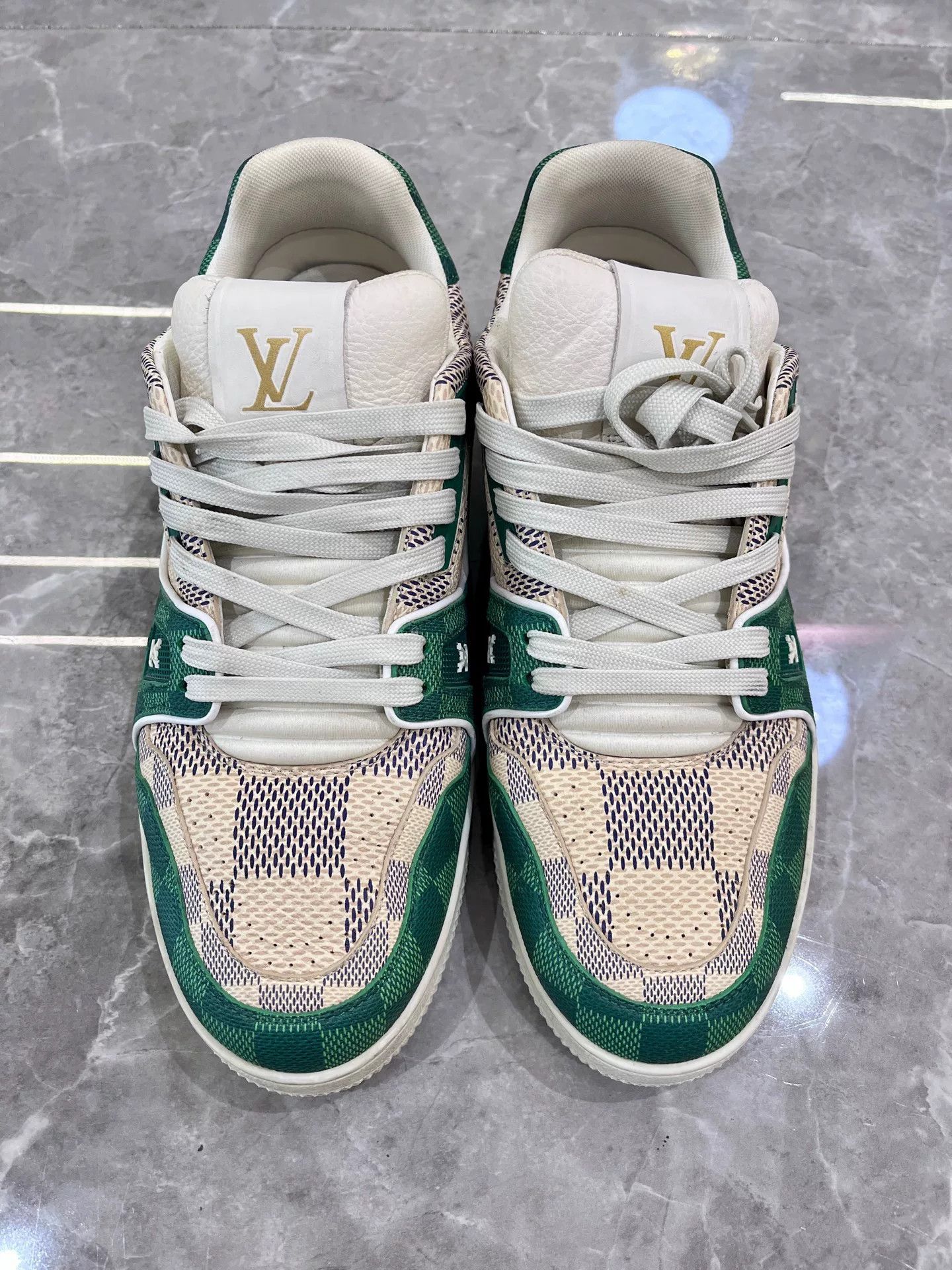 Louis Vuitton Louis Vuitton Checkerboard Trainer Sneakers Size US 9 / EU 42 - 2 Thumbnail