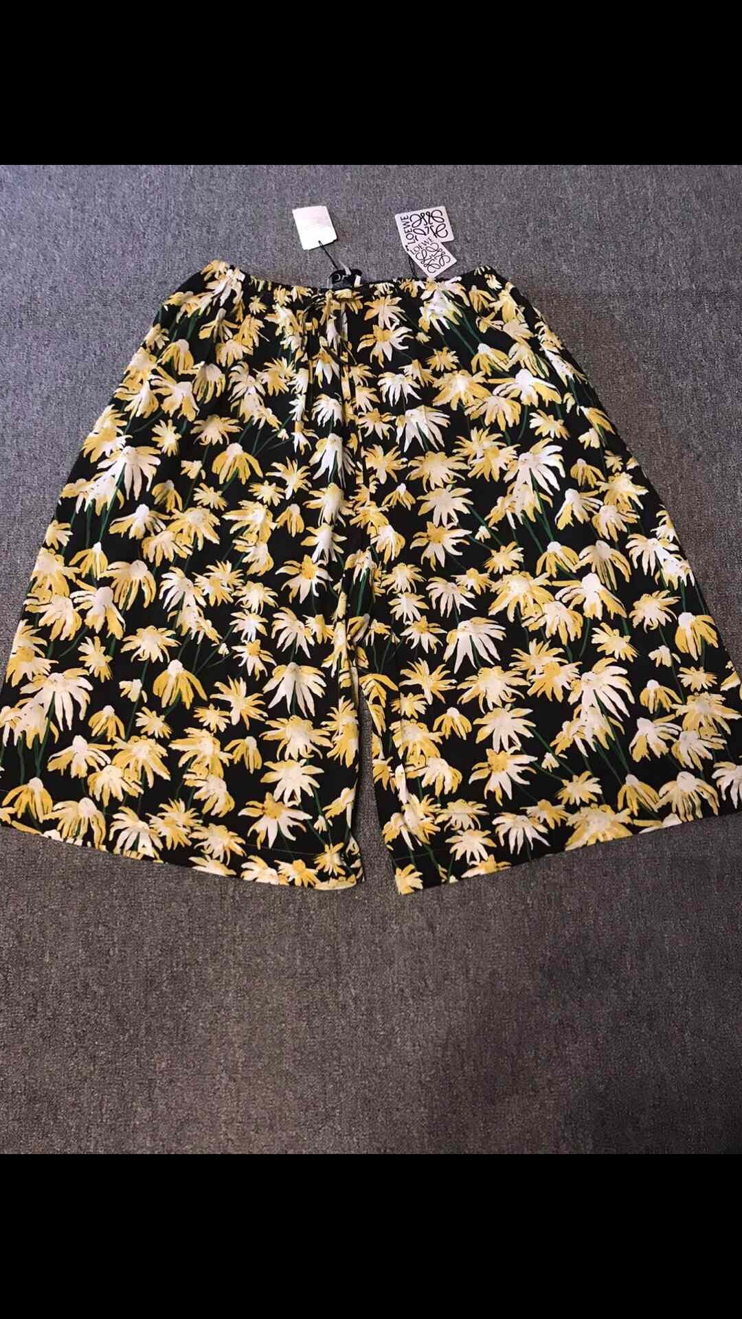 Loewe Loewe Blue White Striped Daisy Shorts Size 40" / US 18 - 7 Thumbnail