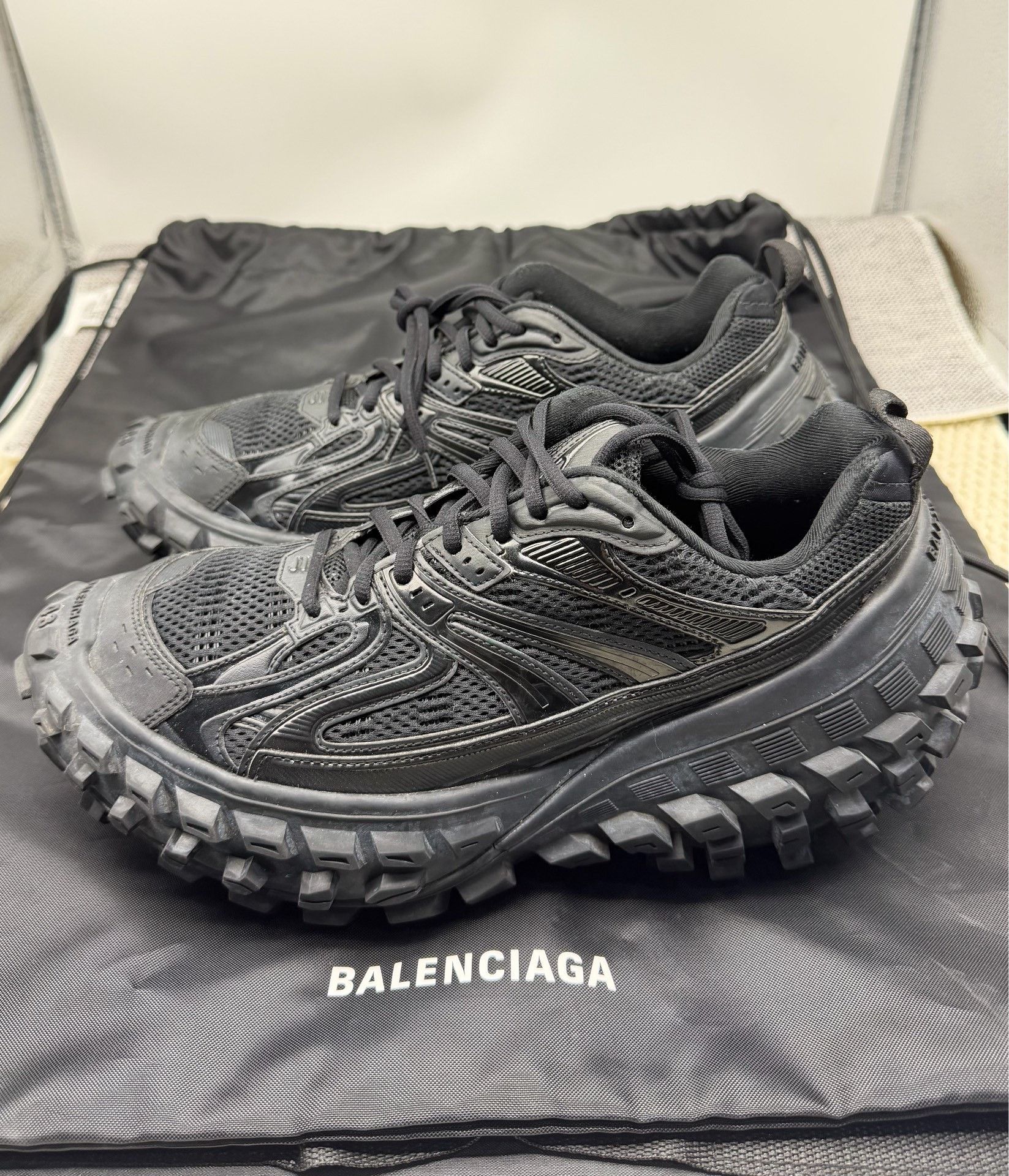 Balenciaga Balenciaga Black Tire Shoes Size 43 Size US 10 / EU 43 - 2 Thumbnail