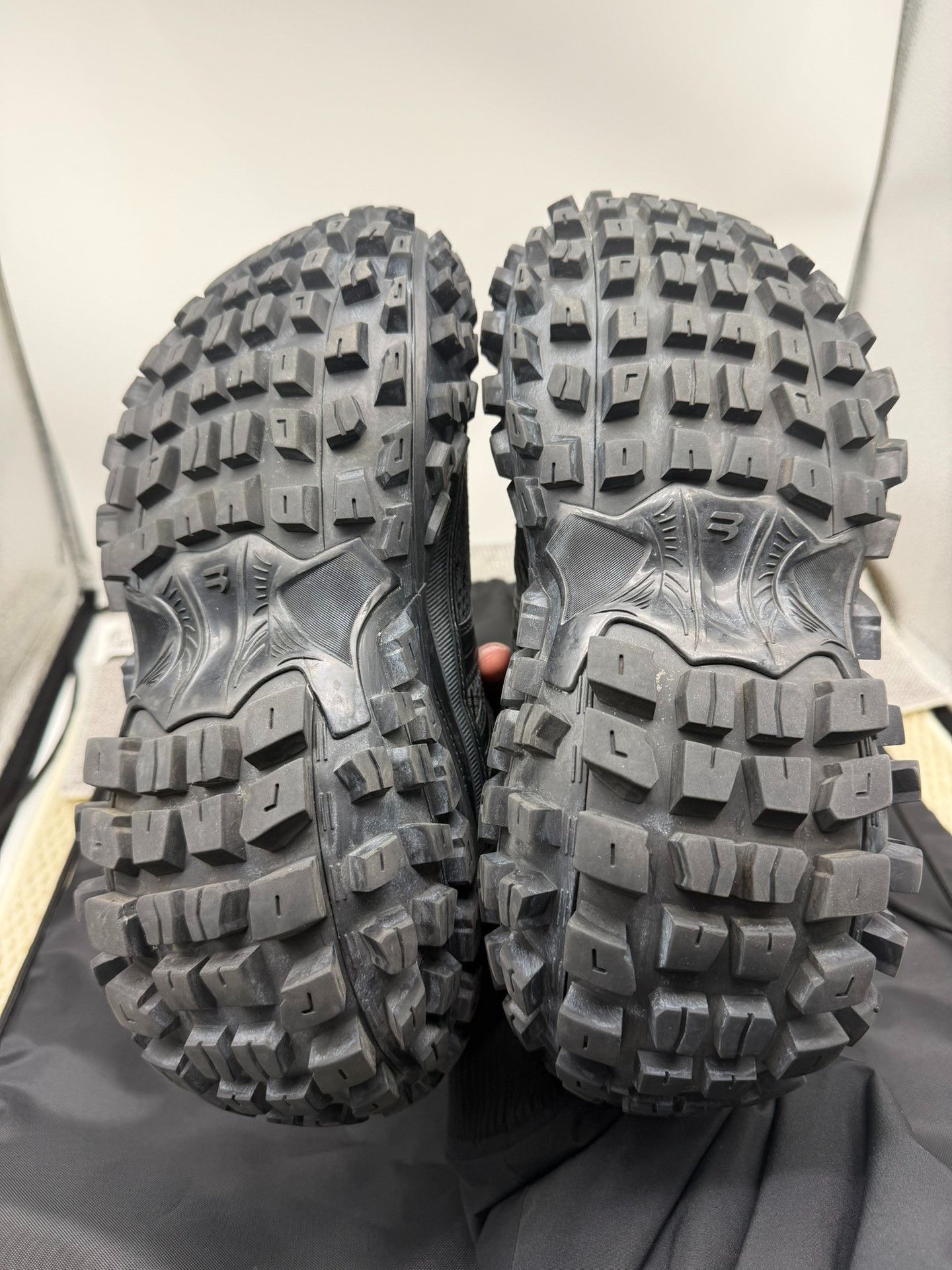 Balenciaga Balenciaga Black Tire Shoes Size 43 Size US 10 / EU 43 - 5 Thumbnail