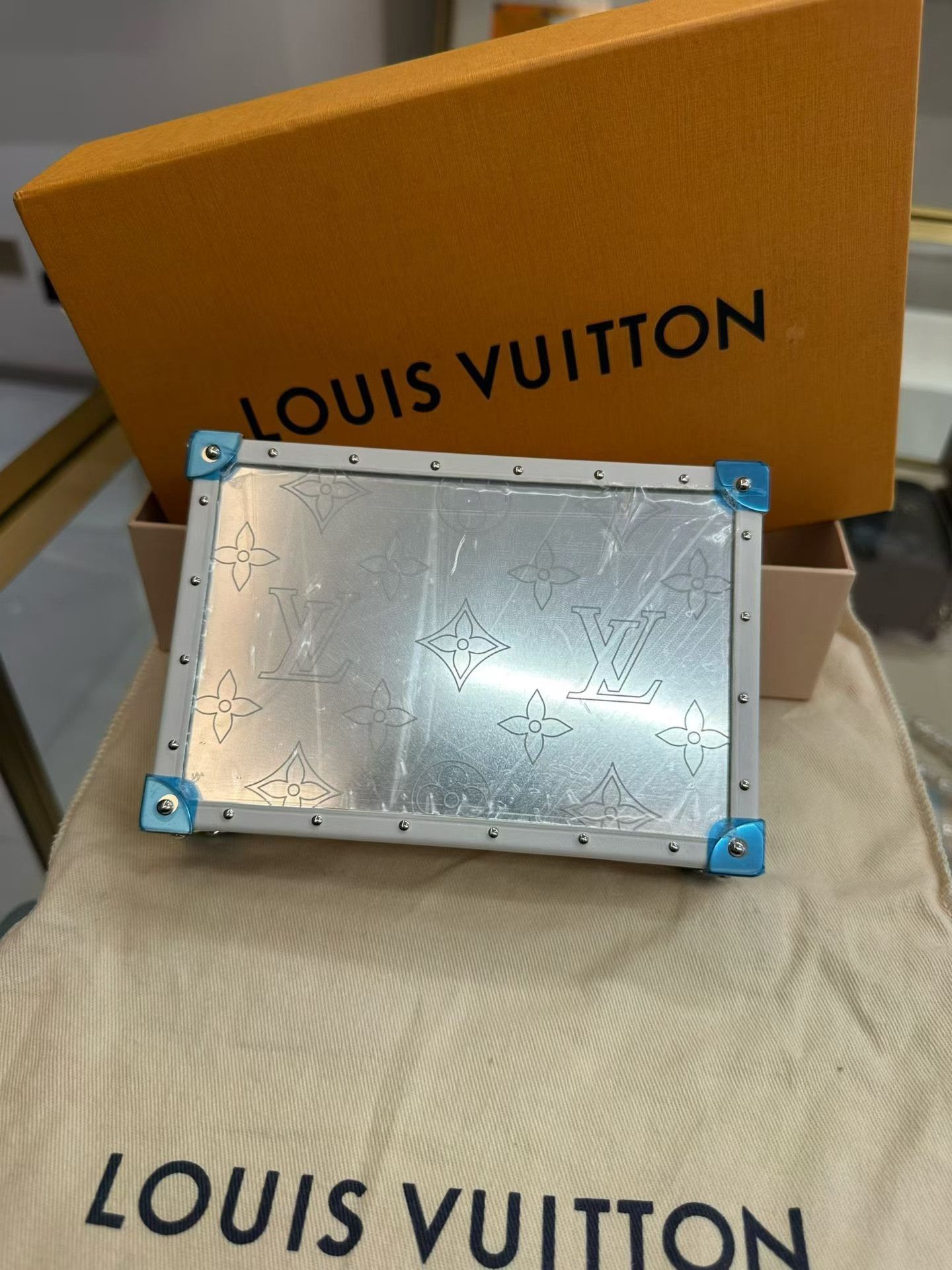 Louis Vuitton Louis Vuitton New Jewelry Box Size ONE SIZE - 6 Thumbnail