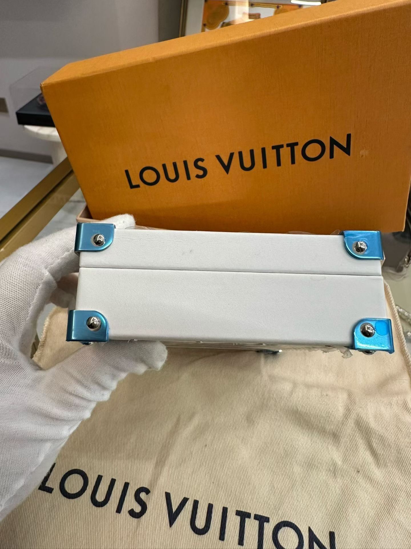 Louis Vuitton Louis Vuitton New Jewelry Box Size ONE SIZE - 7 Thumbnail