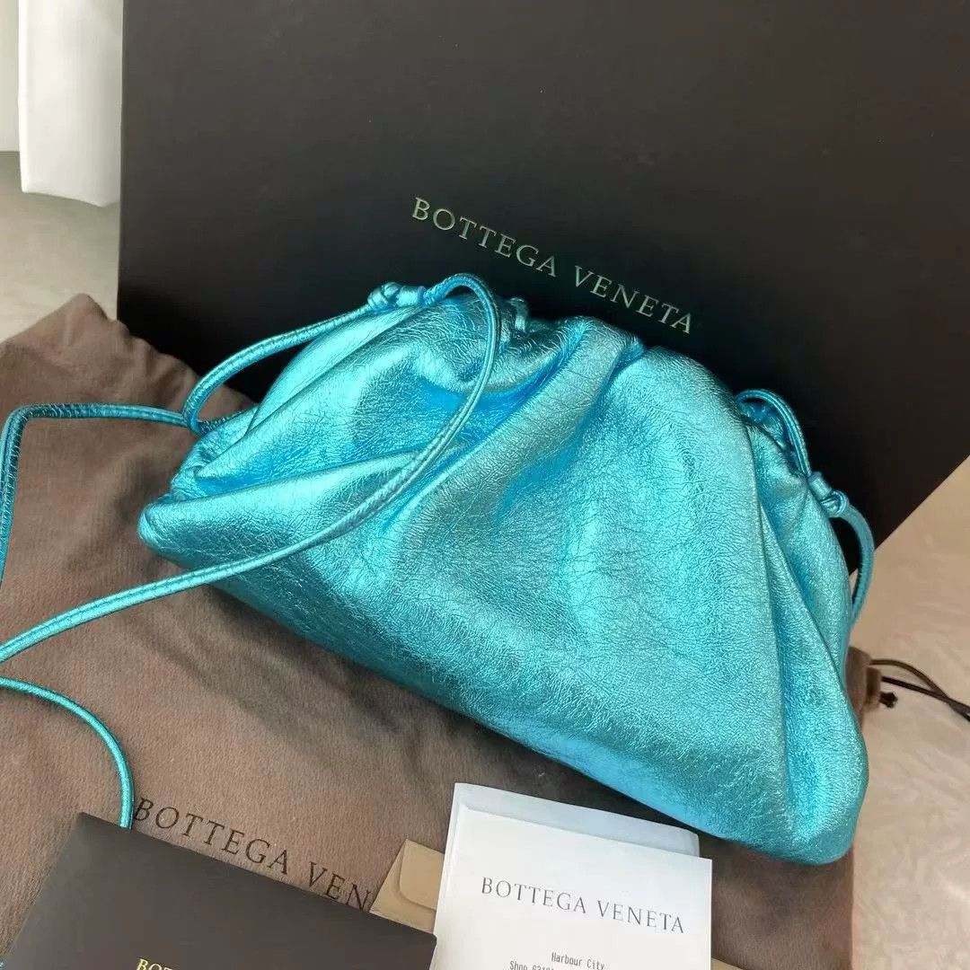 Bottega Veneta BV Mini Cloud Crossbody Bag Size ONE SIZE - 2 Thumbnail