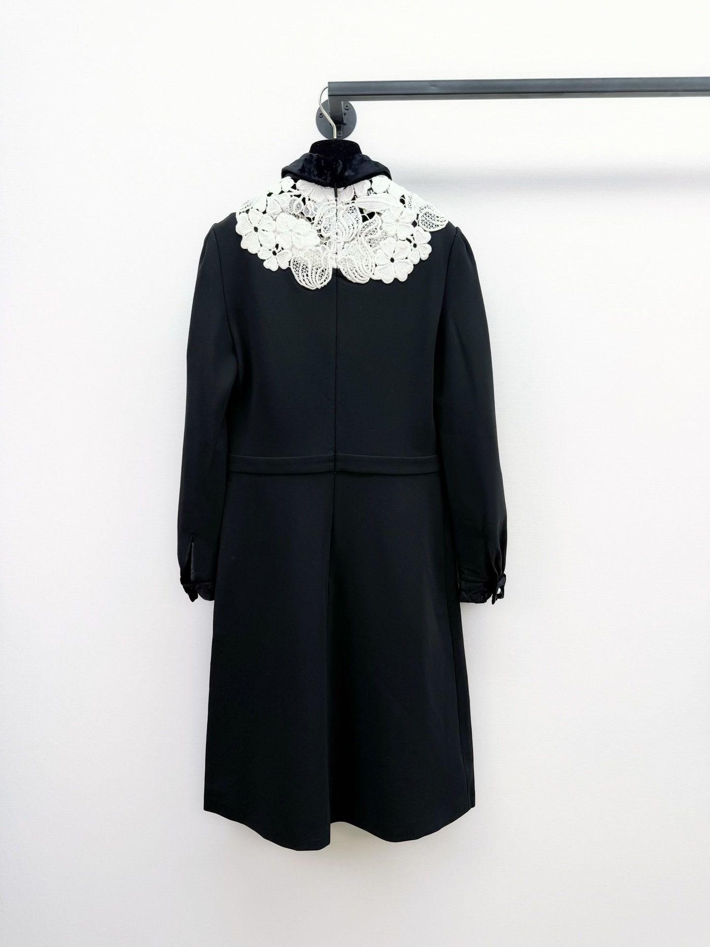 Gucci Gucci Black Lace Peter Pan Collar Dress Size M / US 6-8 / IT 42-44 - 6 Thumbnail