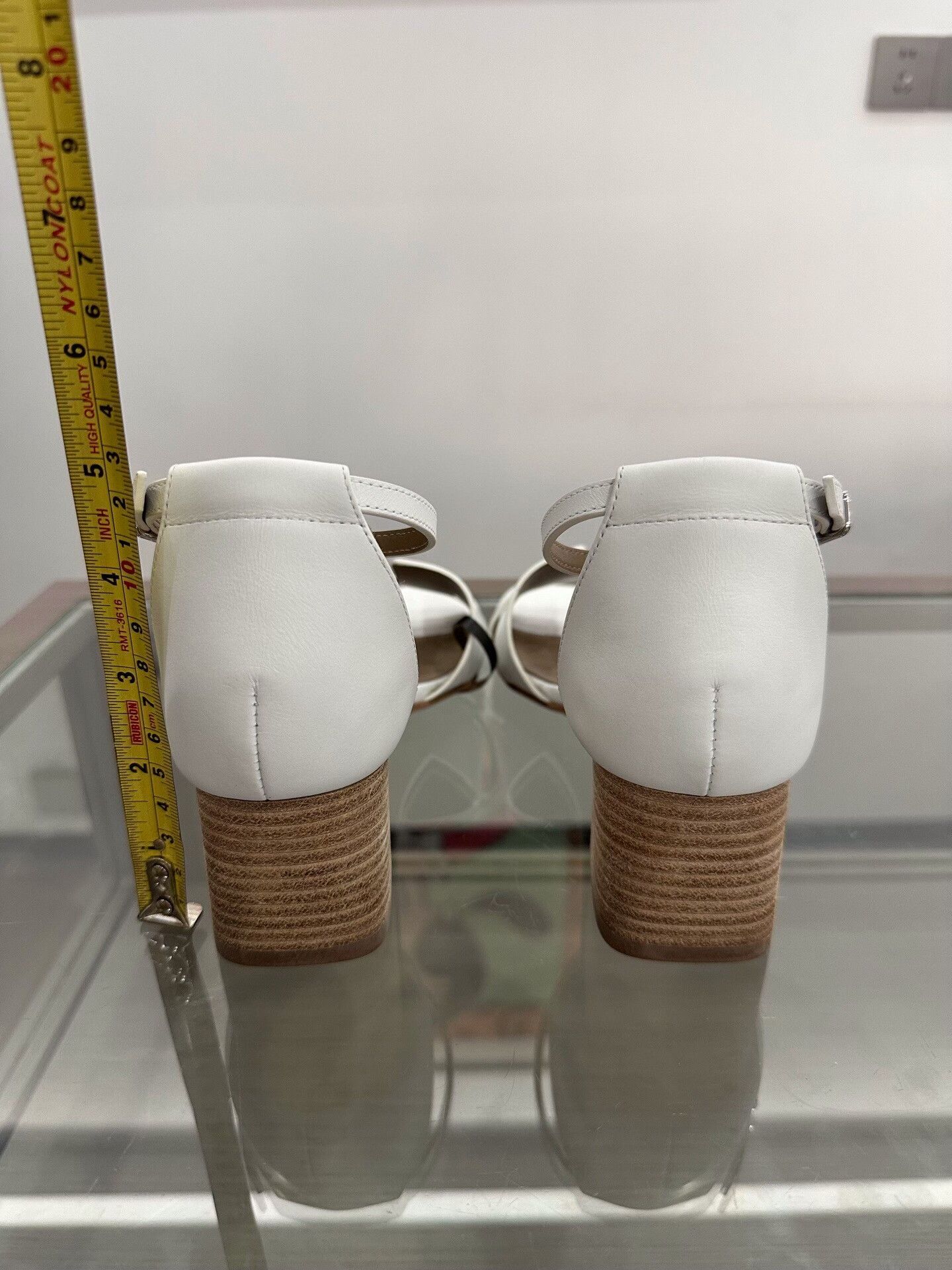 Hermes Hermes White H Logo Tower Buckle Sandals Size US 6 / IT 36 - 8 Thumbnail