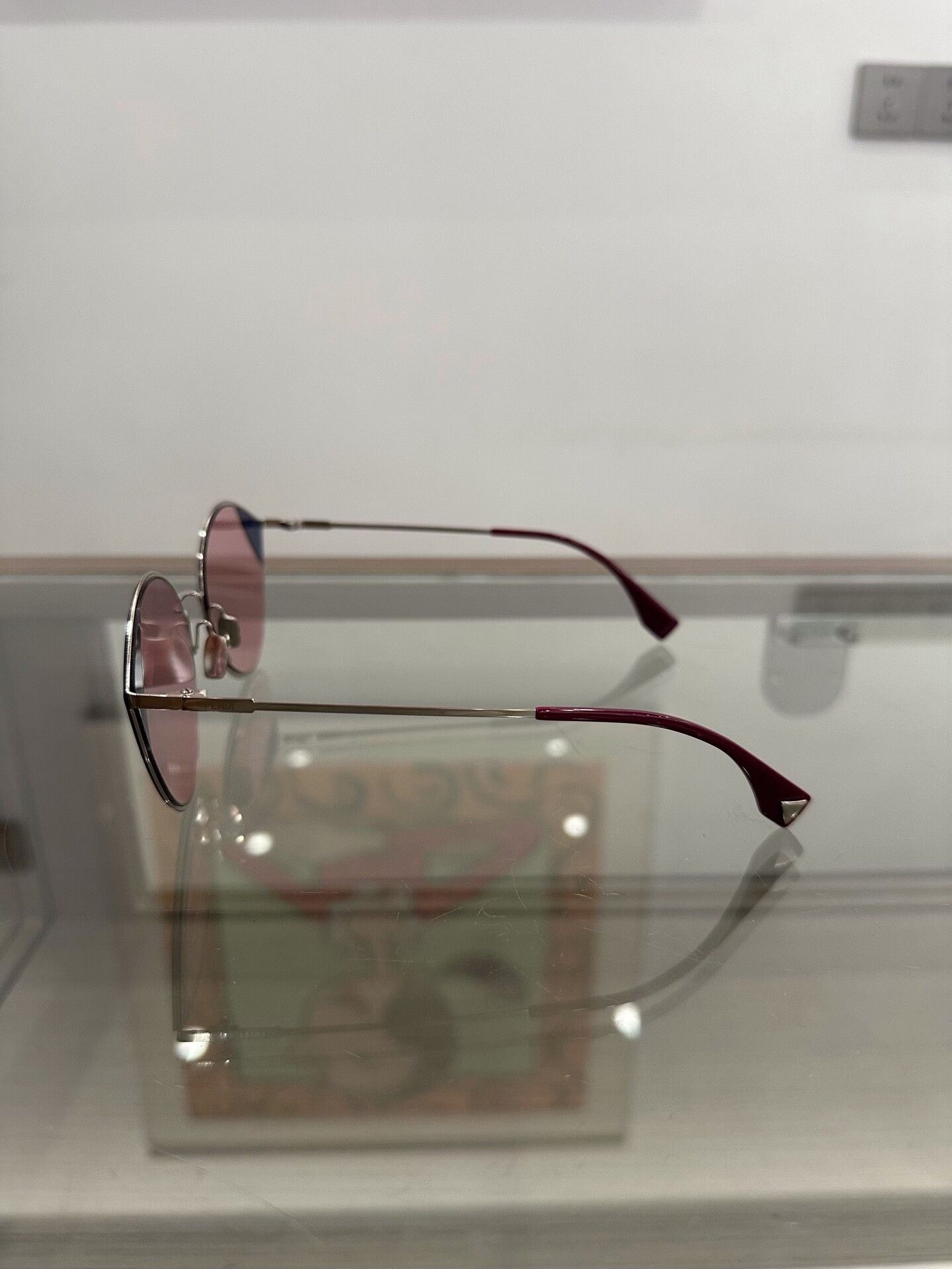 Fendi Fendi Pink Cat-Eye Sunglasses Size ONE SIZE - 4 Thumbnail