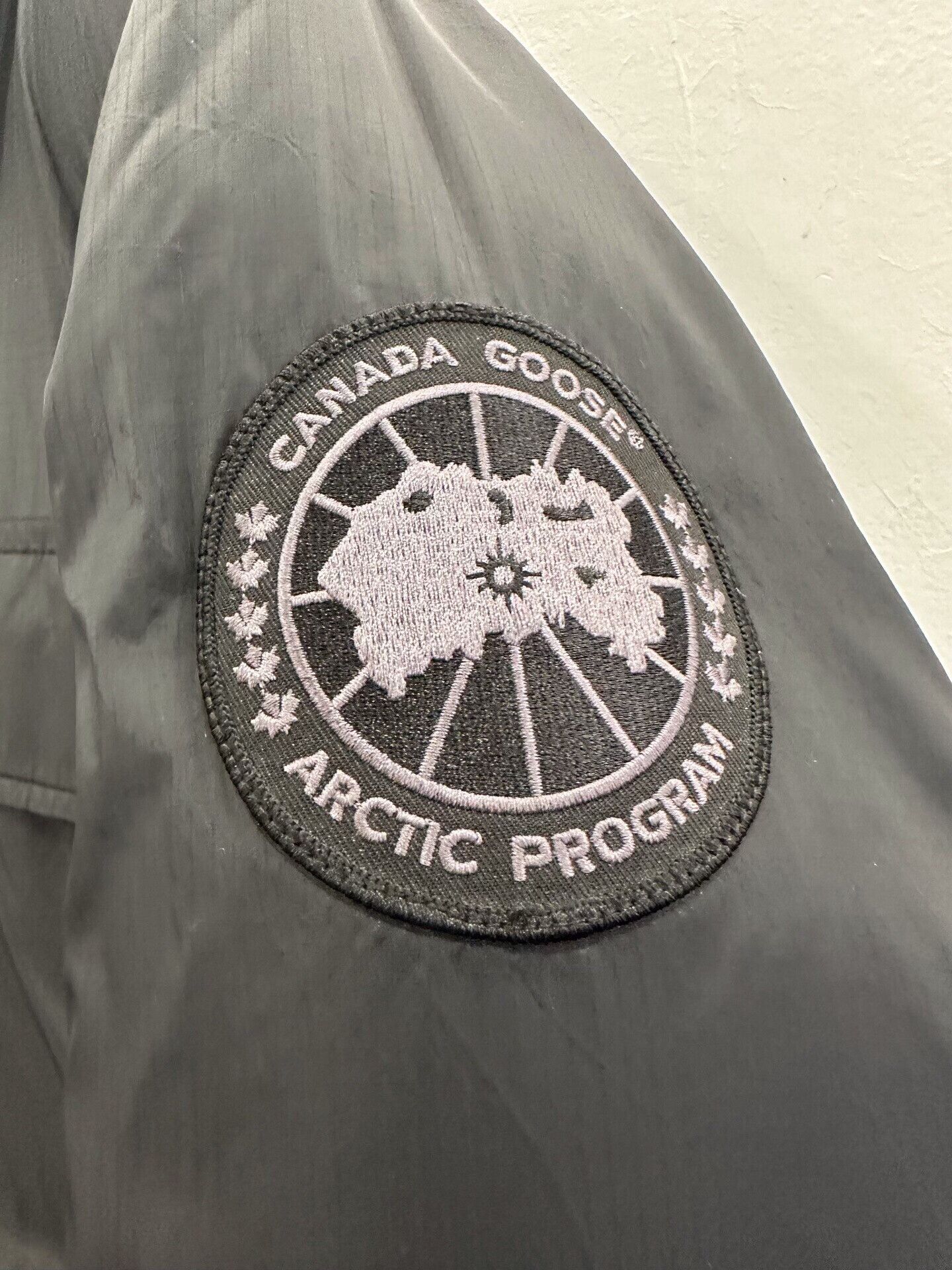Canada Goose Canada Goose x Barneys New York Down Jacket Size US L / EU 52-54 / 3 - 4 Thumbnail