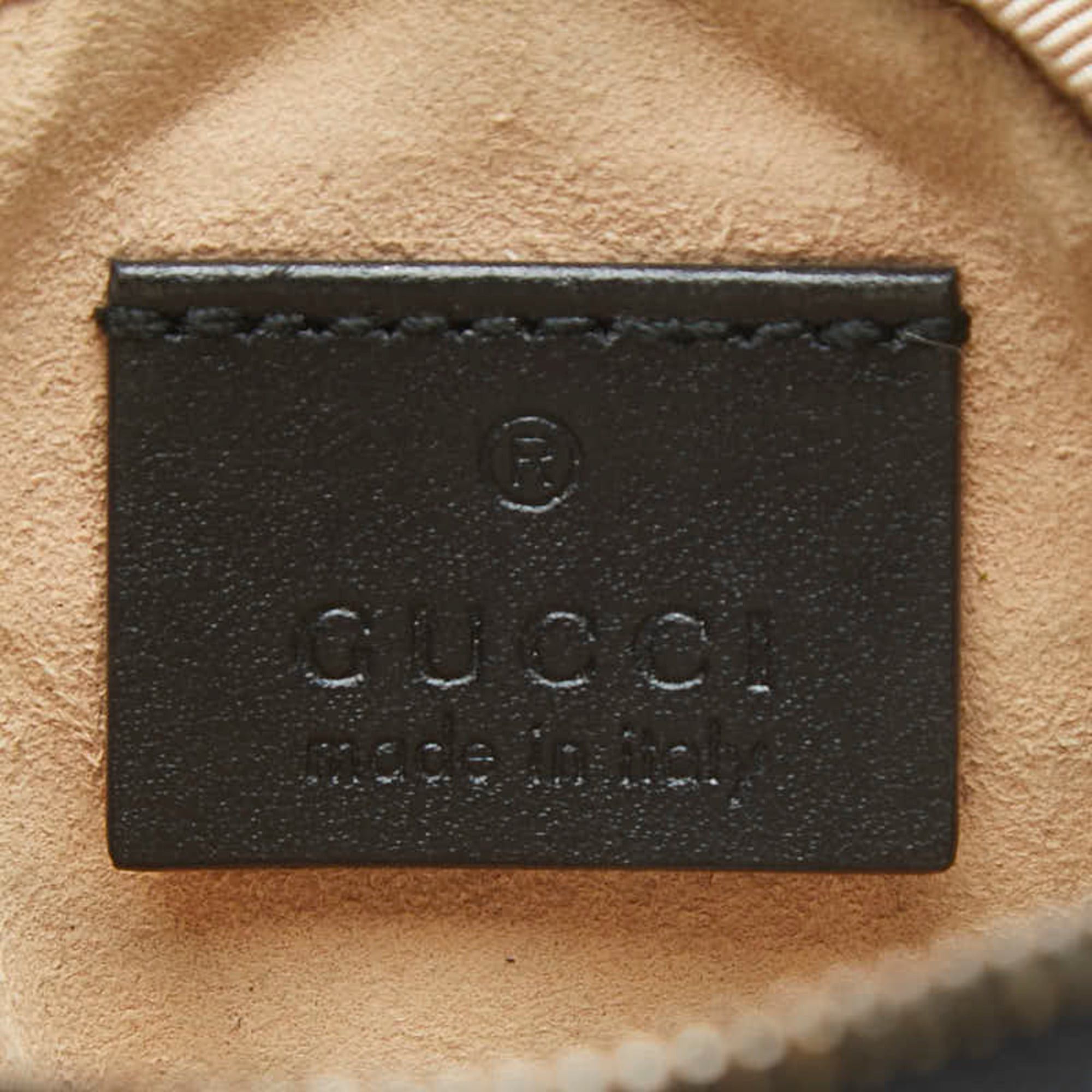 Gucci Gucci GG Marmont Quilted Heart Wallet/Coin Case 575160 Black Leather Women's GUCCI Size ONE SIZE - 7 Thumbnail