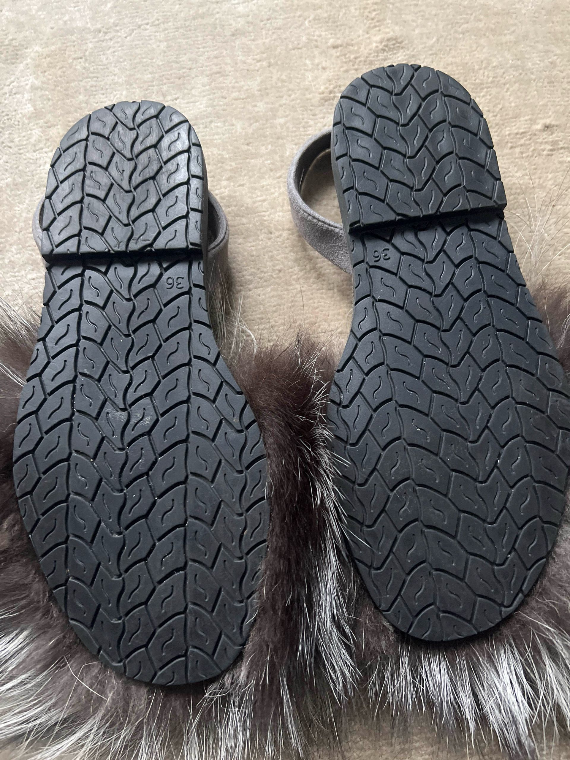 Louis Vuitton Louis Vuitton Louis Vuitton Paseo Fur Sandal Sandals Size US 6 / IT 36 - 3 Thumbnail