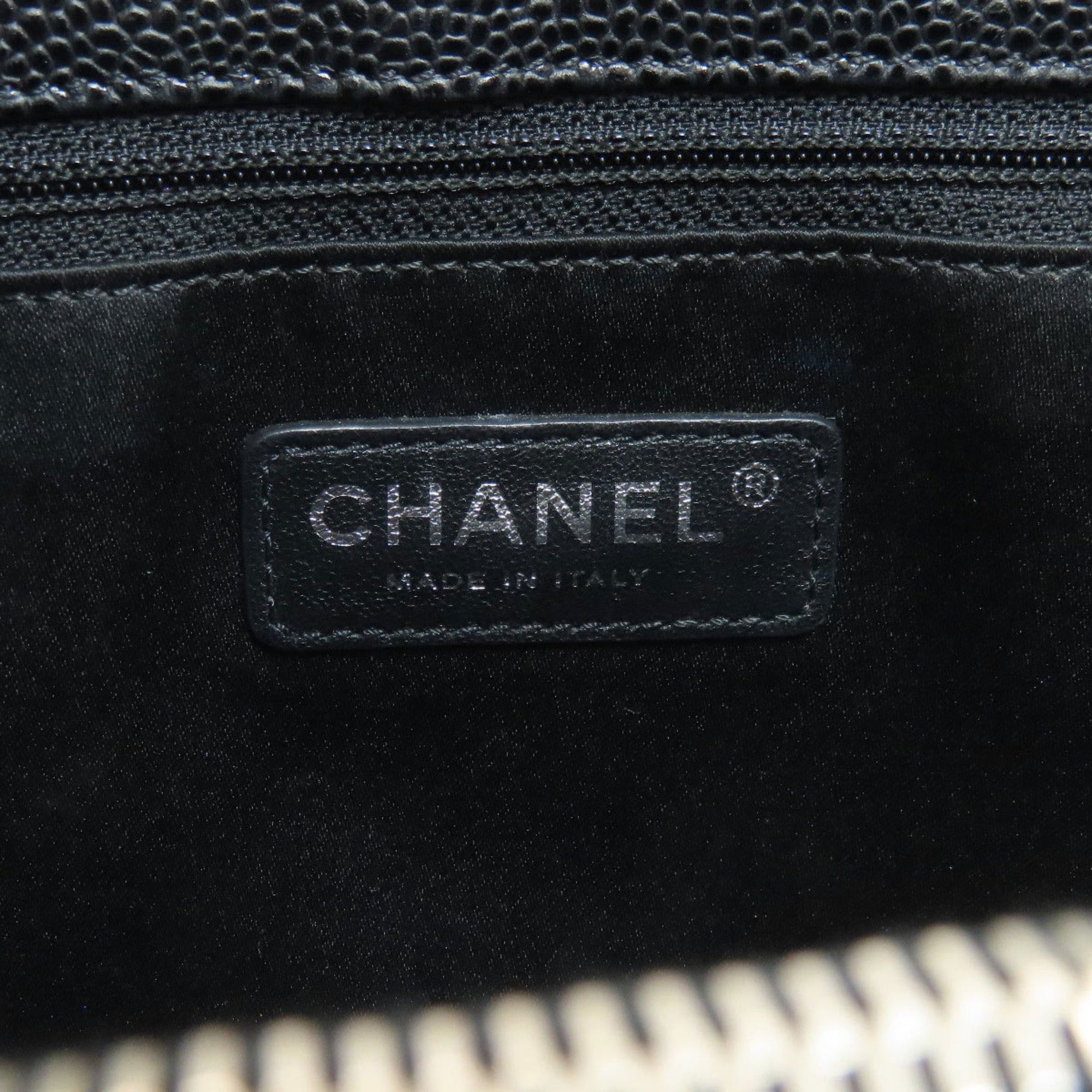 Chanel CHANEL Matelasse Silver Hardware Tote Bag in Grained Calfskin, Women's Size ONE SIZE - 6 Thumbnail