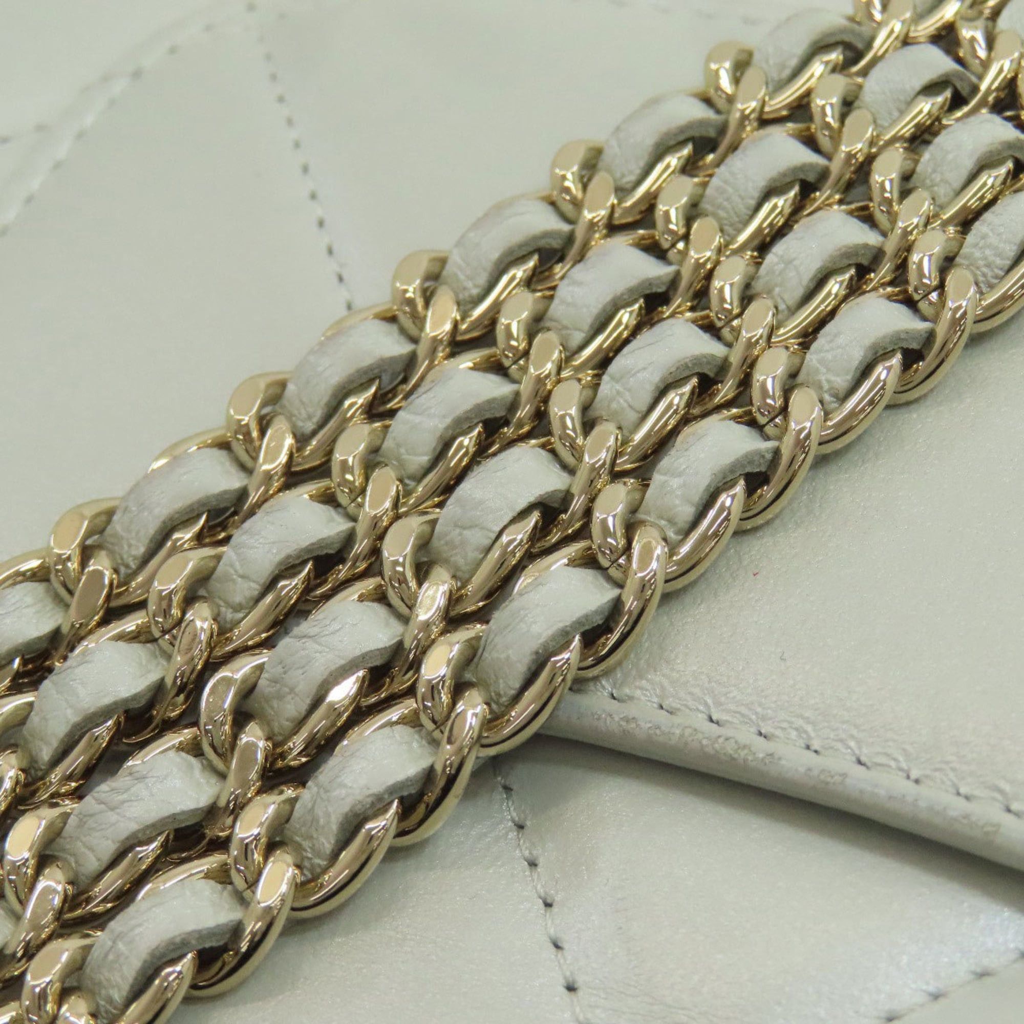Chanel CHANEL Chain Shoulder Bag, Matelasse, Gold Hardware, Lambskin, Women's, Size ONE SIZE - 14 Thumbnail