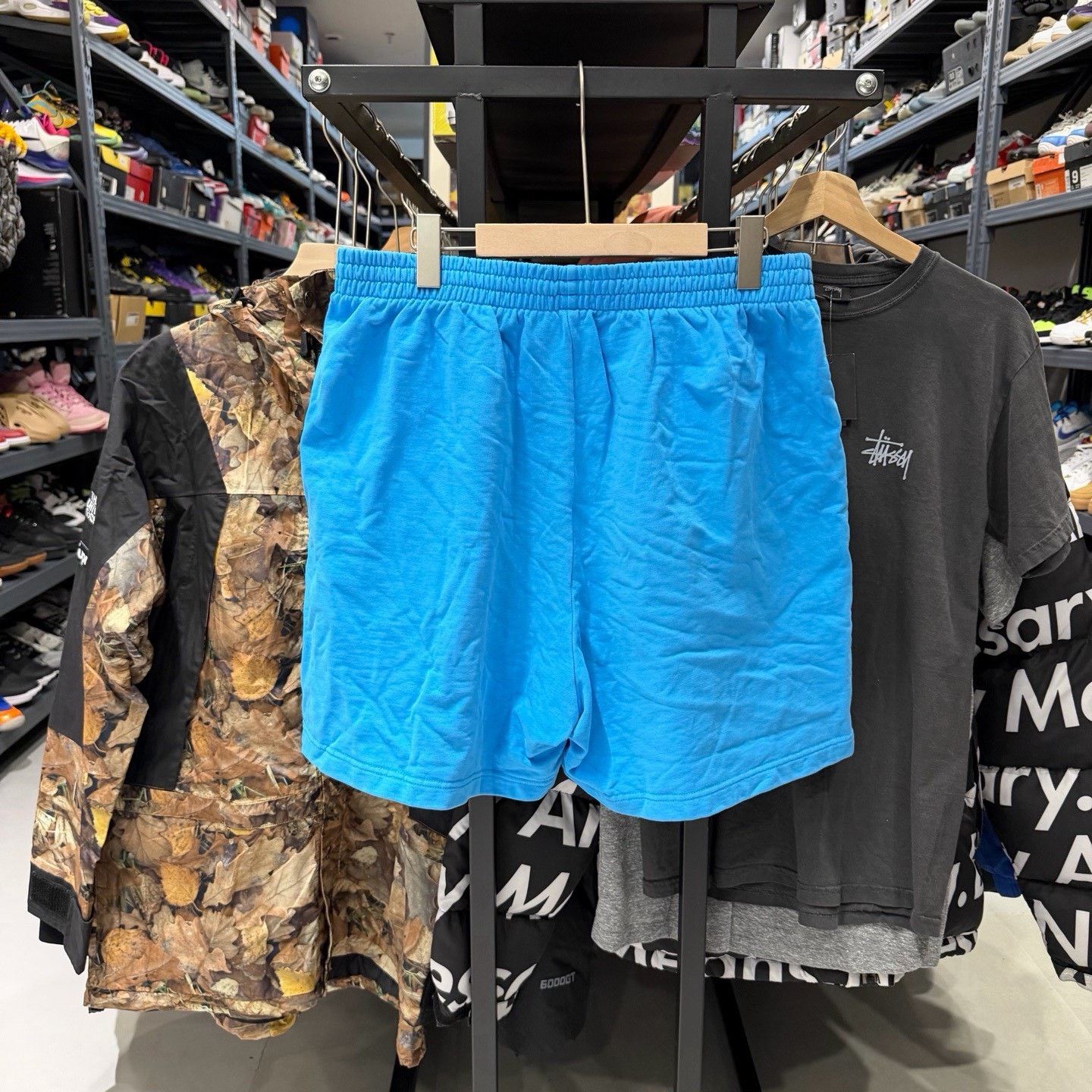 Balenciaga Balenciaga Lock Double B Blue Shorts Size US 28 / EU 44 - 2 Thumbnail