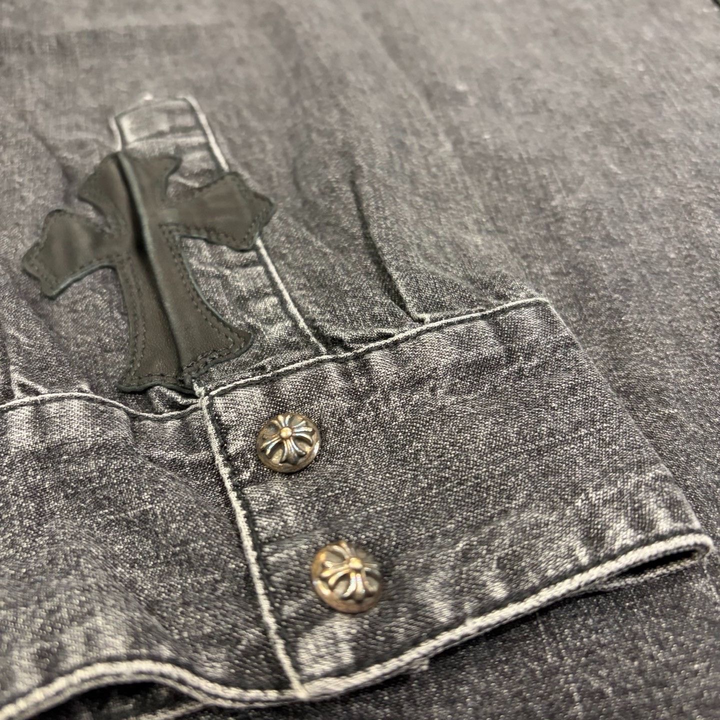 Chrome Hearts Chrome Hearts CH Cross Silver Denim Shirt Size US XL / EU 56 / 4 - 4 Thumbnail