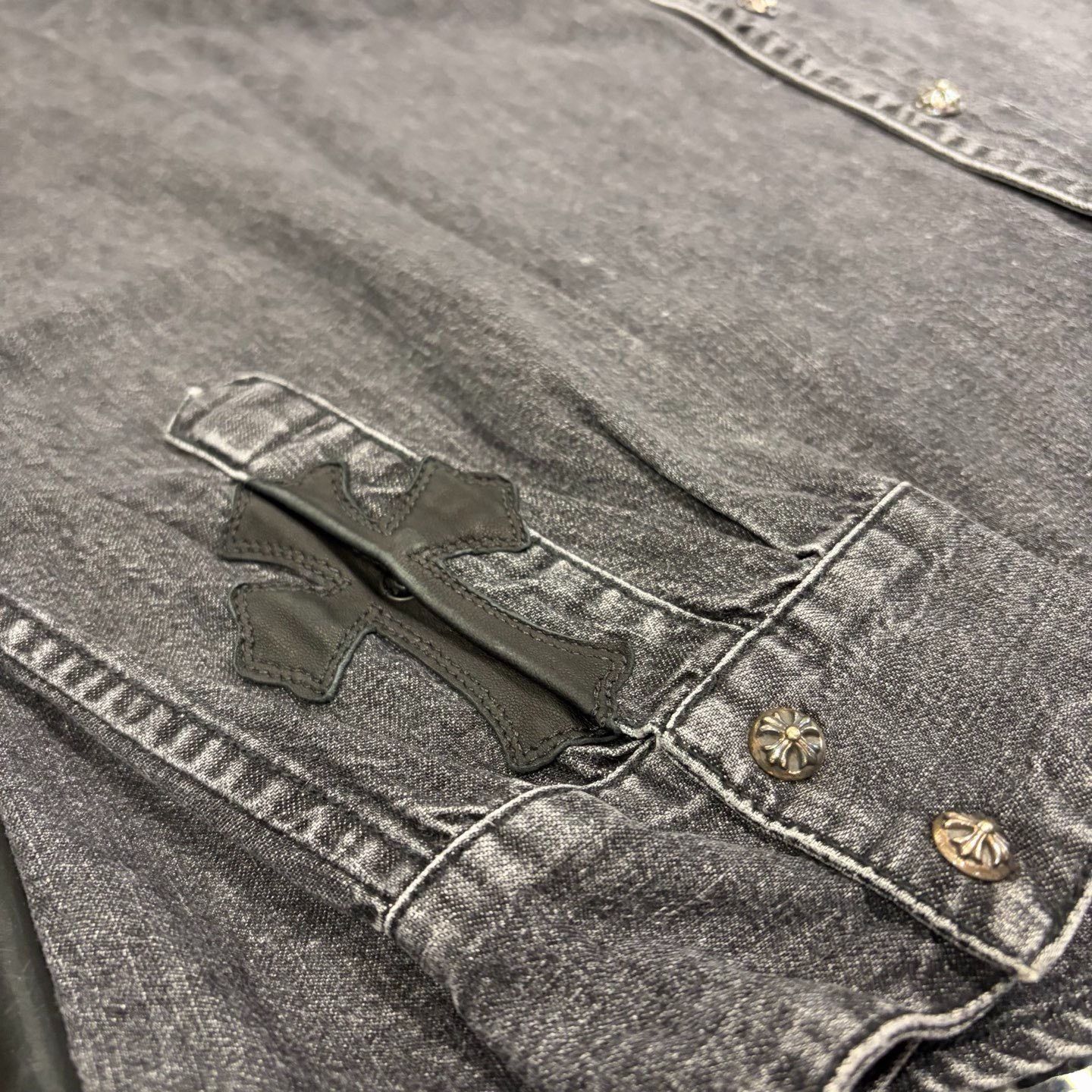 Chrome Hearts Chrome Hearts CH Cross Silver Denim Shirt Size US XL / EU 56 / 4 - 3 Thumbnail