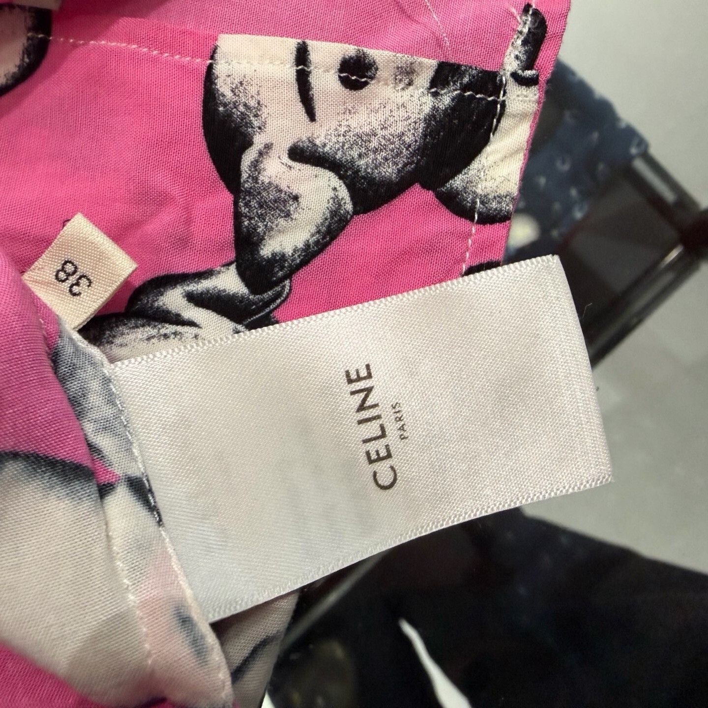 Celine Celine Pink Puppy Short-Sleeve Shirt Size S / US 4 / IT 40 - 5 Thumbnail