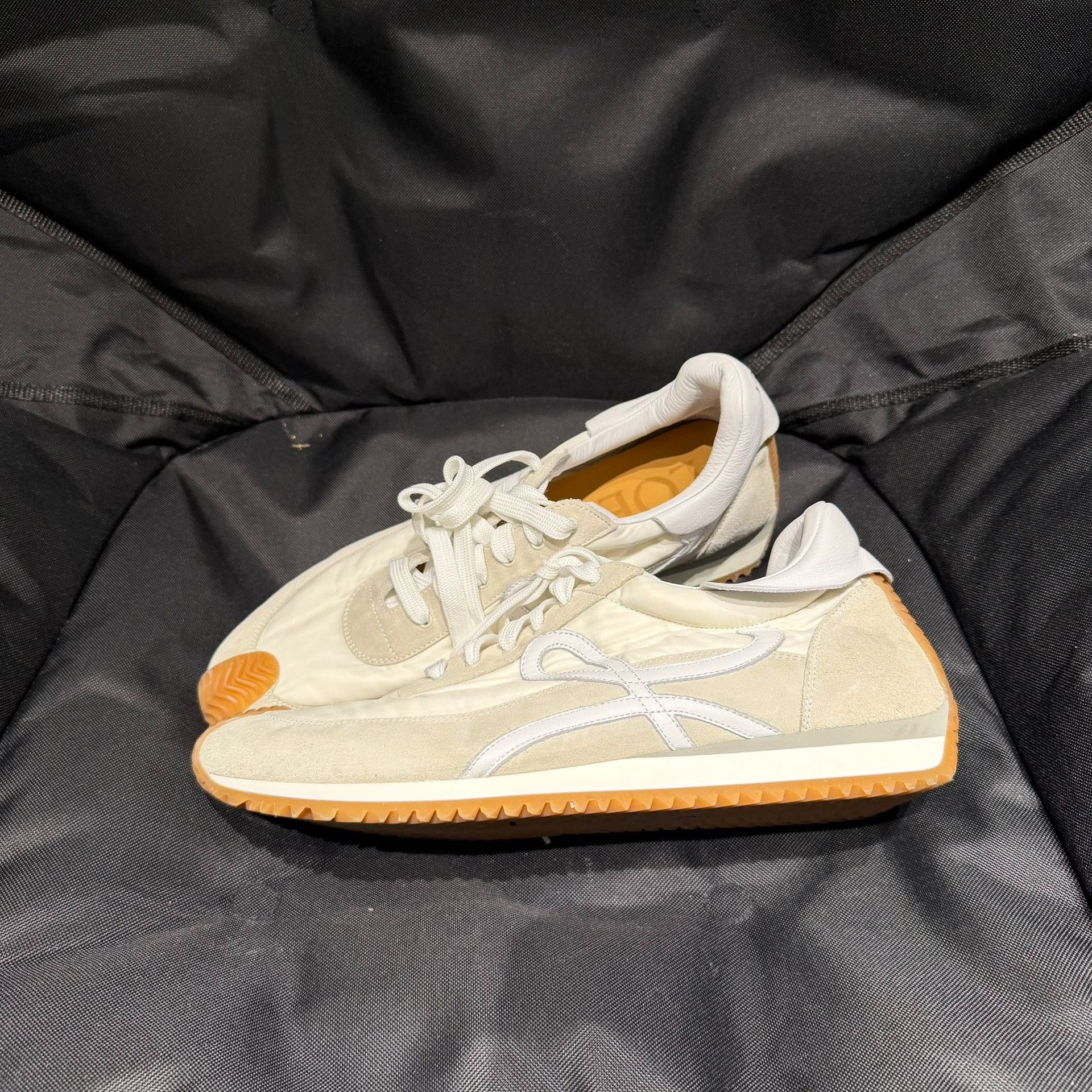 Loewe Loewe White Suede Patchwork Casual Shoes Size US 10 / EU 43 - 2 Thumbnail