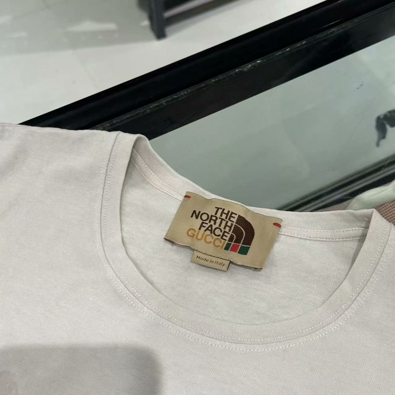 Gucci Gucci x The North Face Collaboration T-shirt Size US XL / EU 56 / 4 - 4 Thumbnail