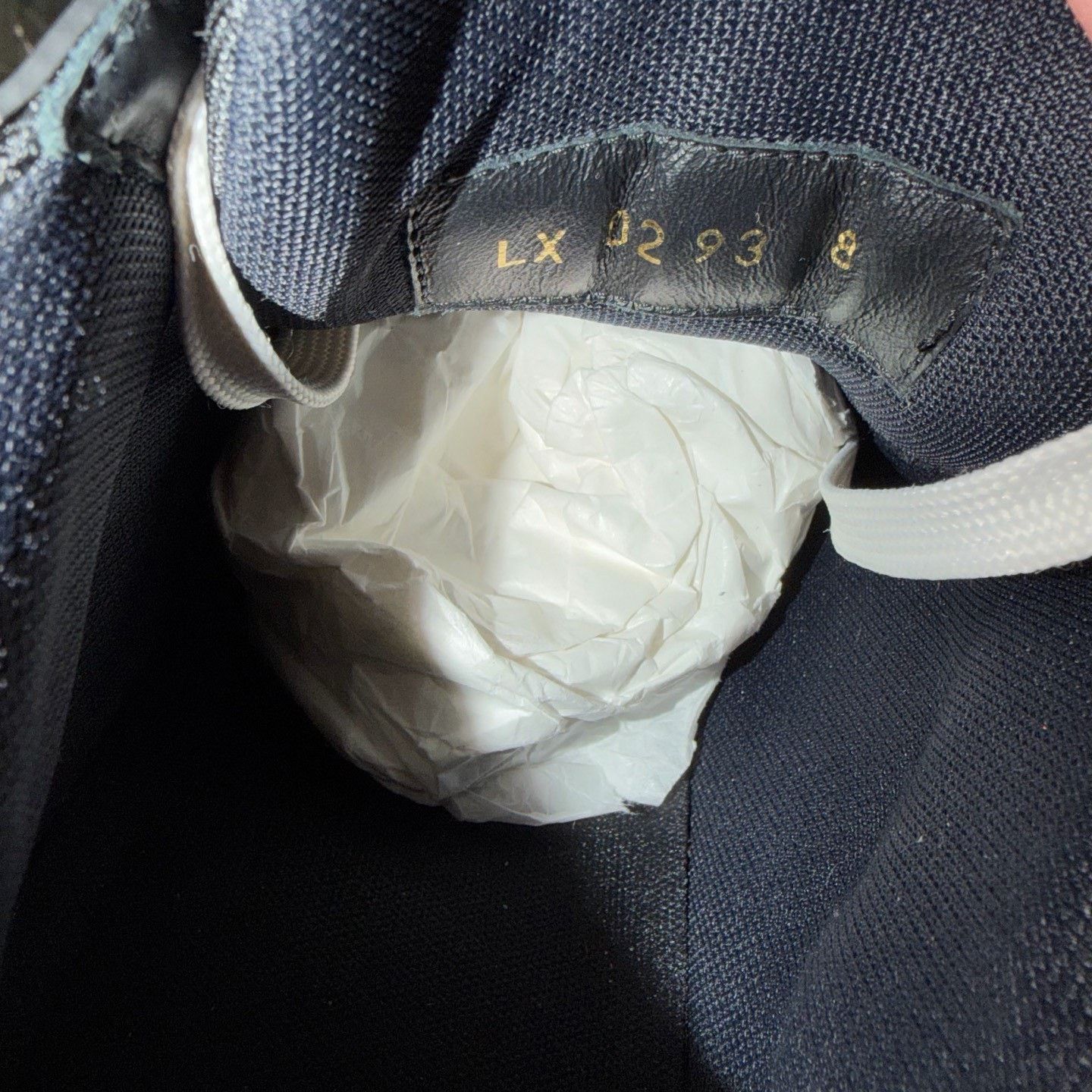 Louis Vuitton Louis Vuitton Trainer Black Embossed Size US 9 / EU 42 - 8 Thumbnail
