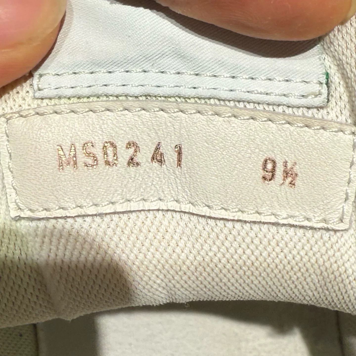 Louis Vuitton Louis Vuitton LV Trainer Velcro White Green Size US 10.5 / EU 43-44 - 8 Thumbnail