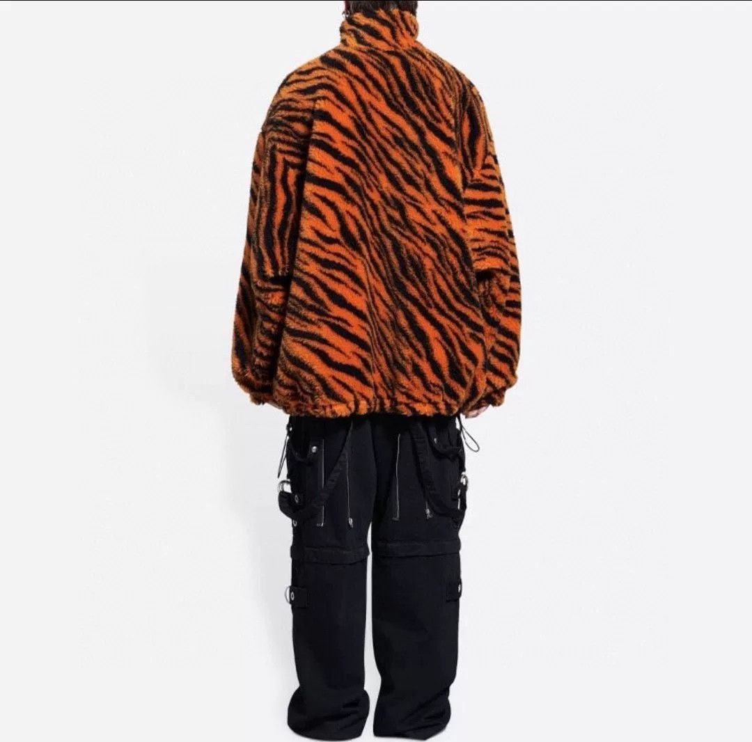 Balenciaga Balenciaga SS22 Tiger Stripe Fleece Jacket Size US S / EU 44-46 / 1 - 3 Thumbnail