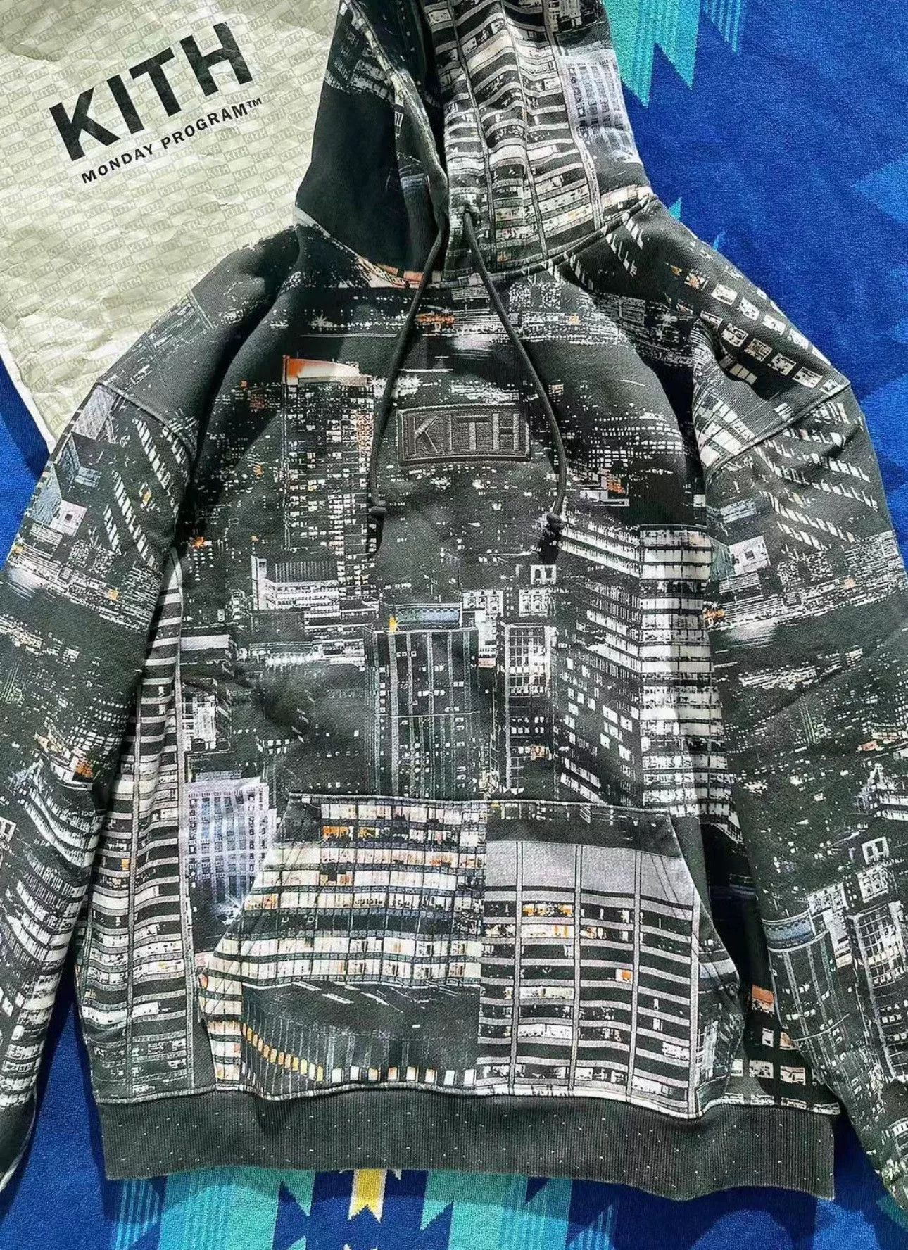 Kith Kith Monday Program Gotham BoxLogo Hoodie Size US XL / EU 56 / 4 - 6 Thumbnail