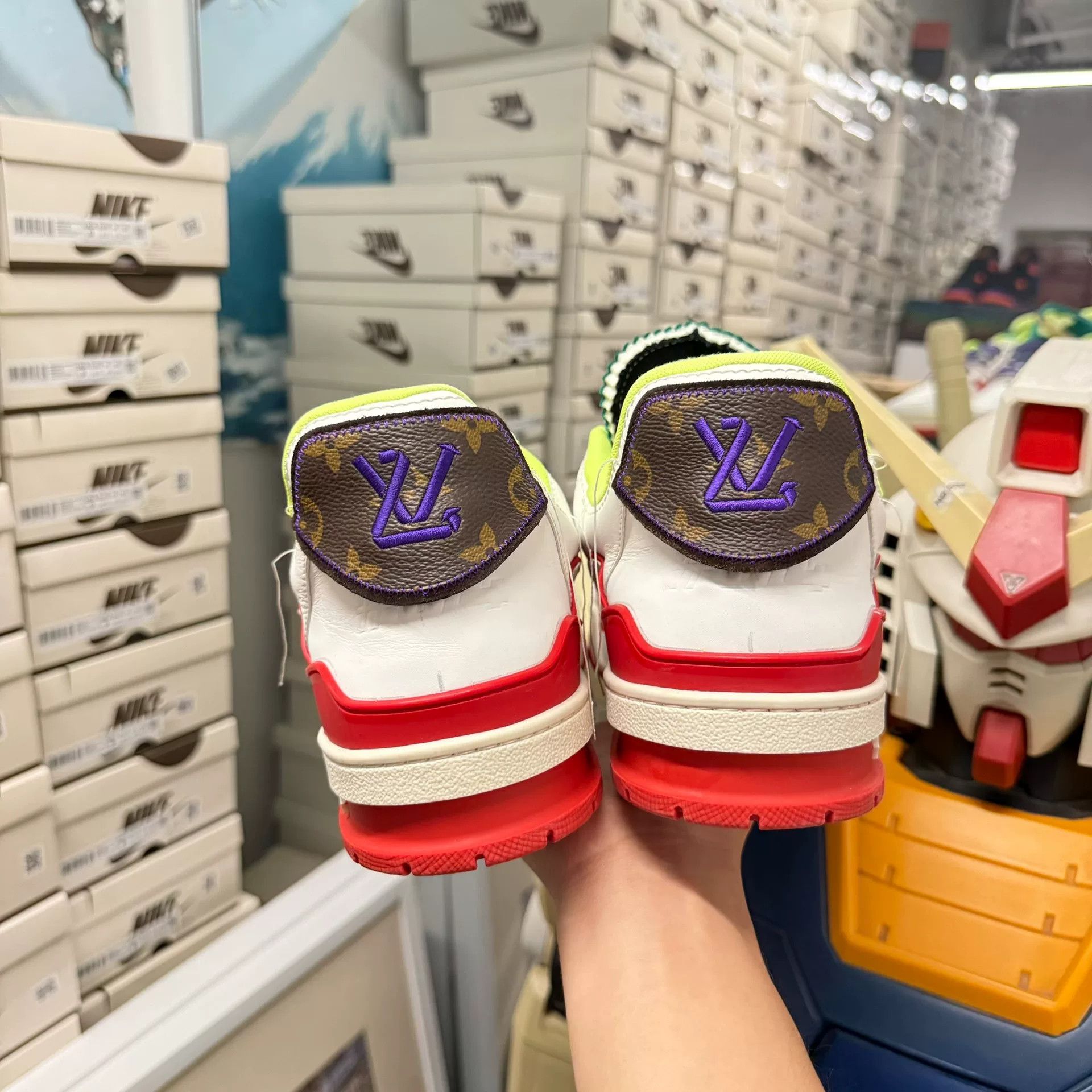 Louis Vuitton Louis Vuitton LV Trainer Upcycling China Limited Size US 10 / EU 43 - 3 Thumbnail
