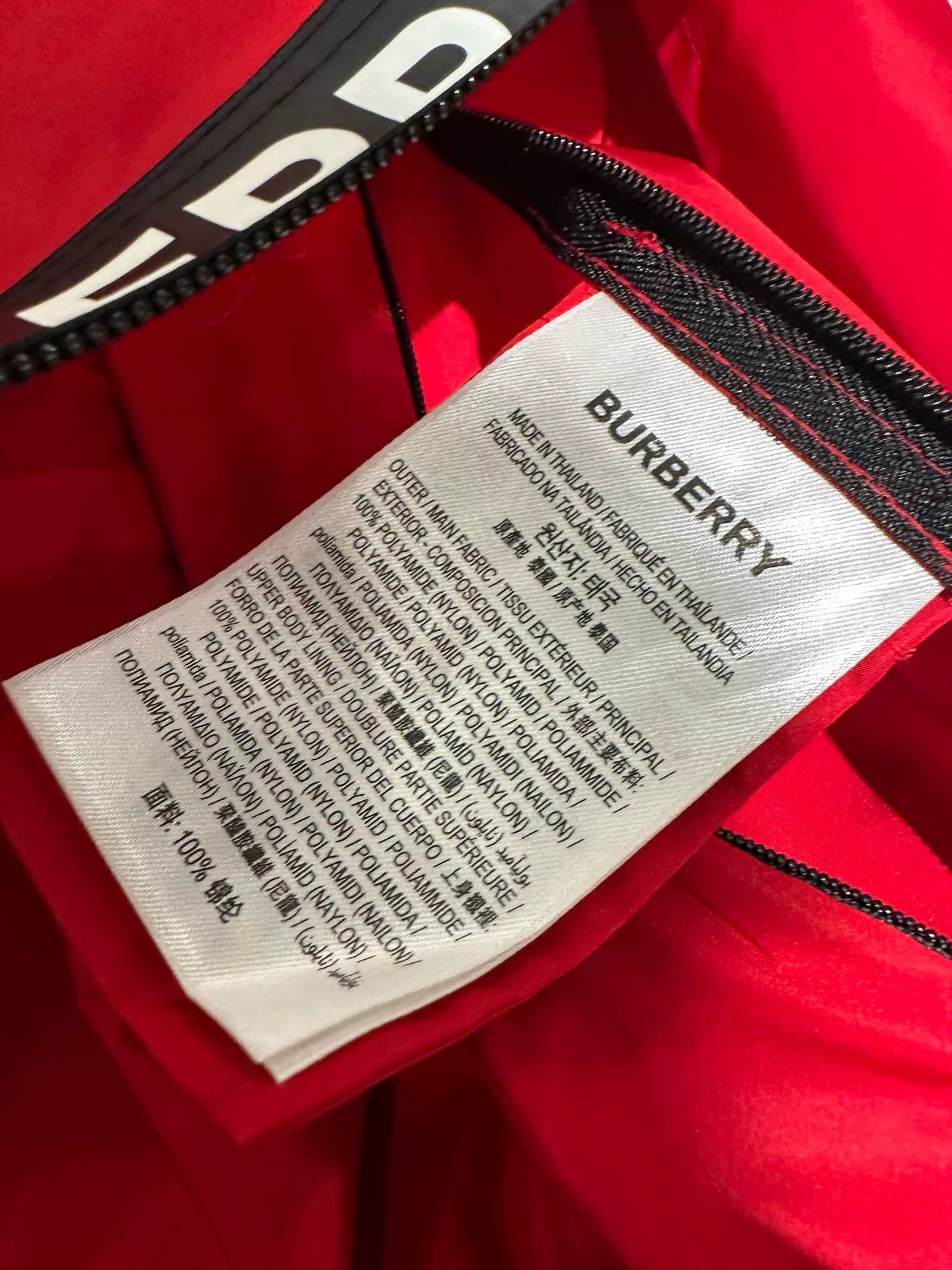 Burberry Burberry Red Sun Protection Jacket Size US L / EU 52-54 / 3 - 5 Thumbnail